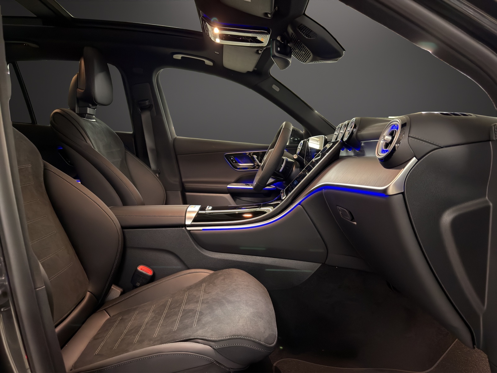 MERCEDES-BENZ GLC 300 d 4Matic 9G-Tronic-image-14