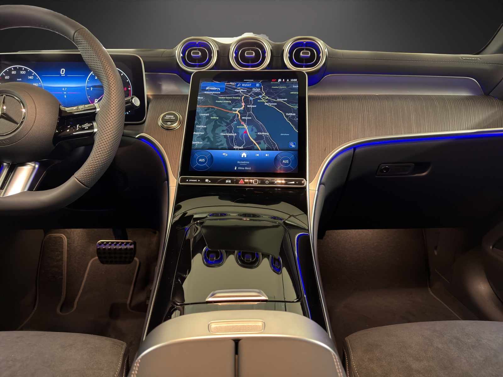 MERCEDES-BENZ GLC 300 d 4Matic 9G-Tronic-image-12
