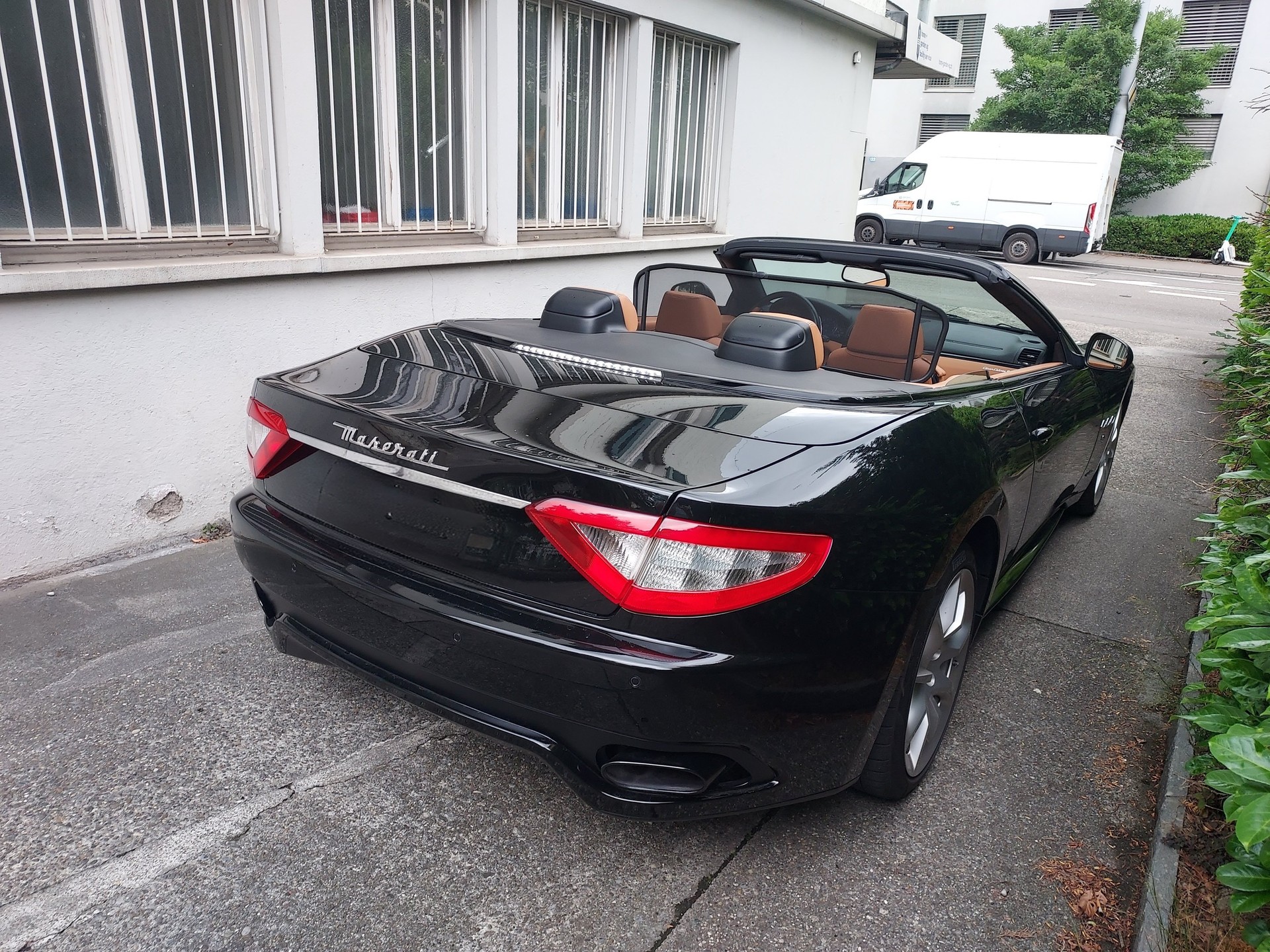 MASERATI GranCabrio Sport Automatica-image-1