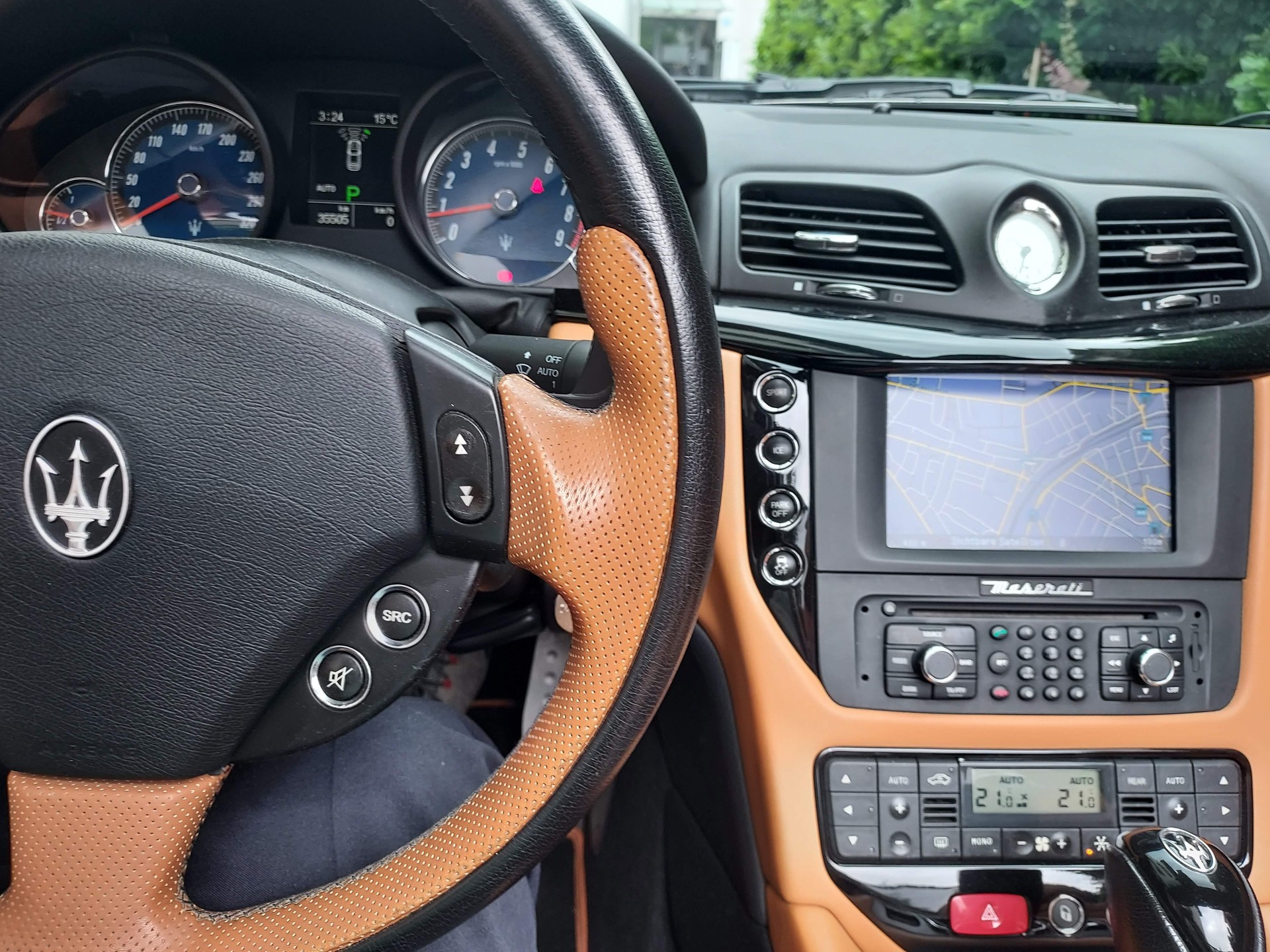 MASERATI GranCabrio Sport Automatica-image-10