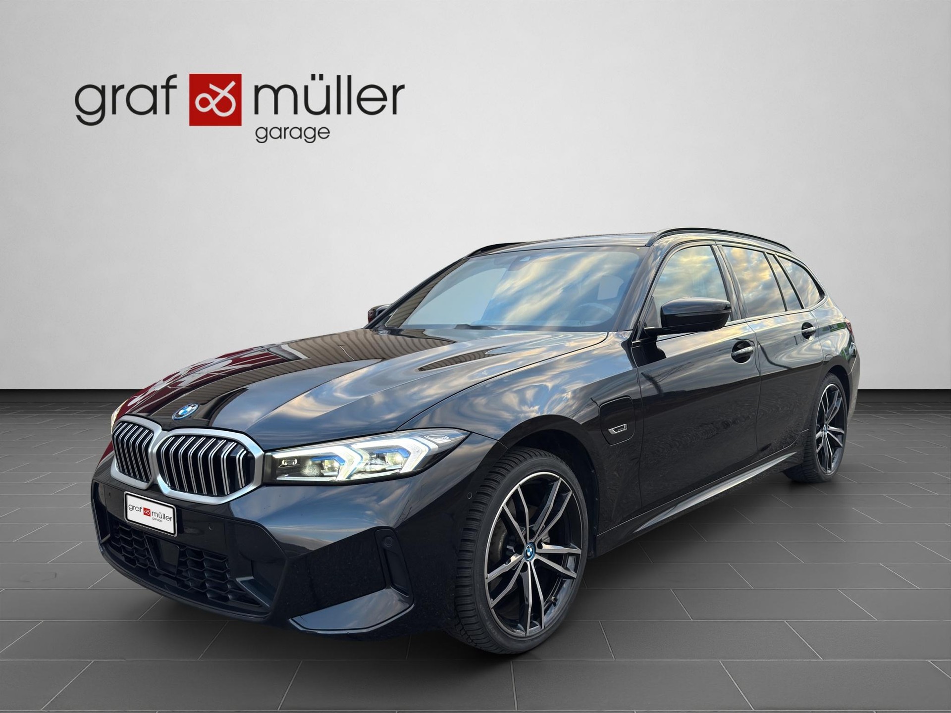 BMW 320e xDrive Touring
