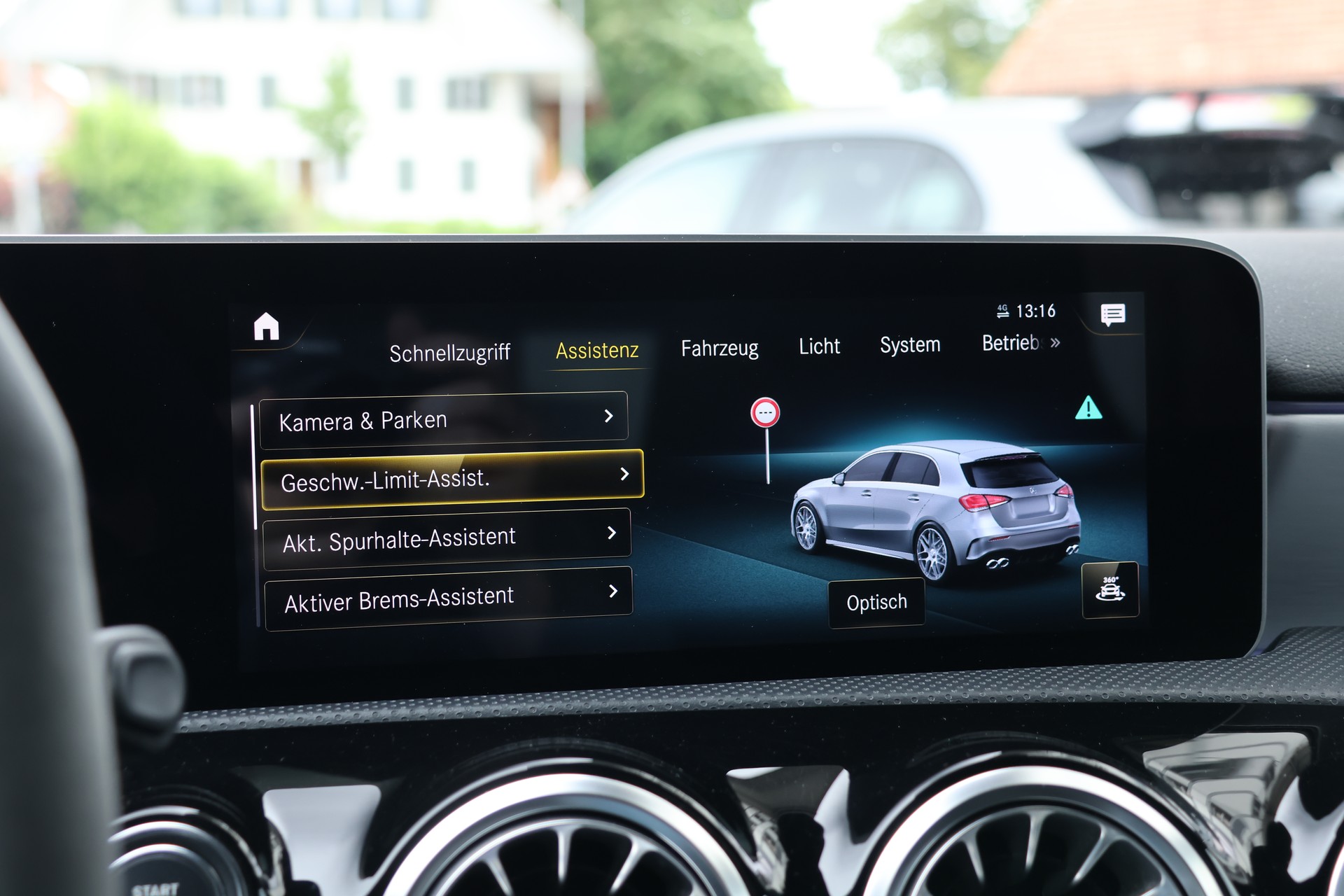 MERCEDES-BENZ A 45 S AMG 4Matic+ Speedshift (CH) *DesignoMagno*-image-24