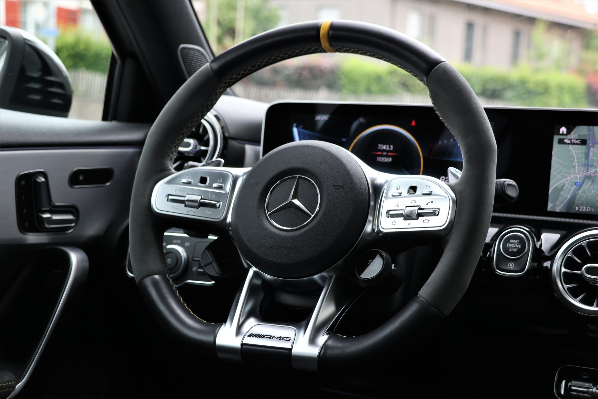MERCEDES-BENZ A 45 S AMG 4Matic+ Speedshift (CH) *DesignoMagno*-image-15