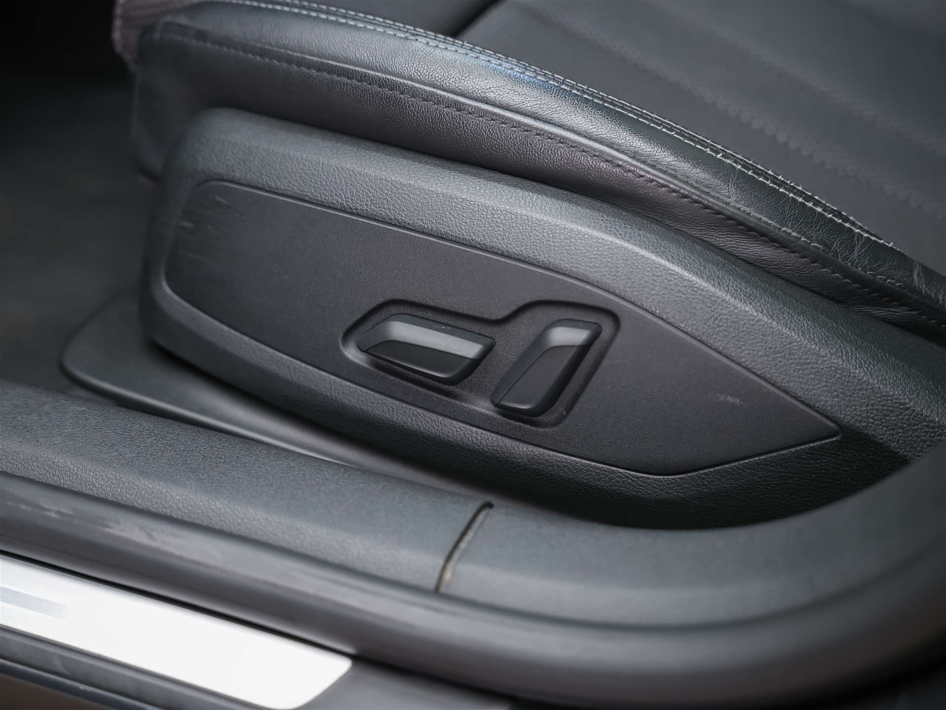 AUDI A5 Sportback 3.0 TDI Sport S-Line quattro tiptronic *Head Up Display*360° Kamera*Panorama*-image-29