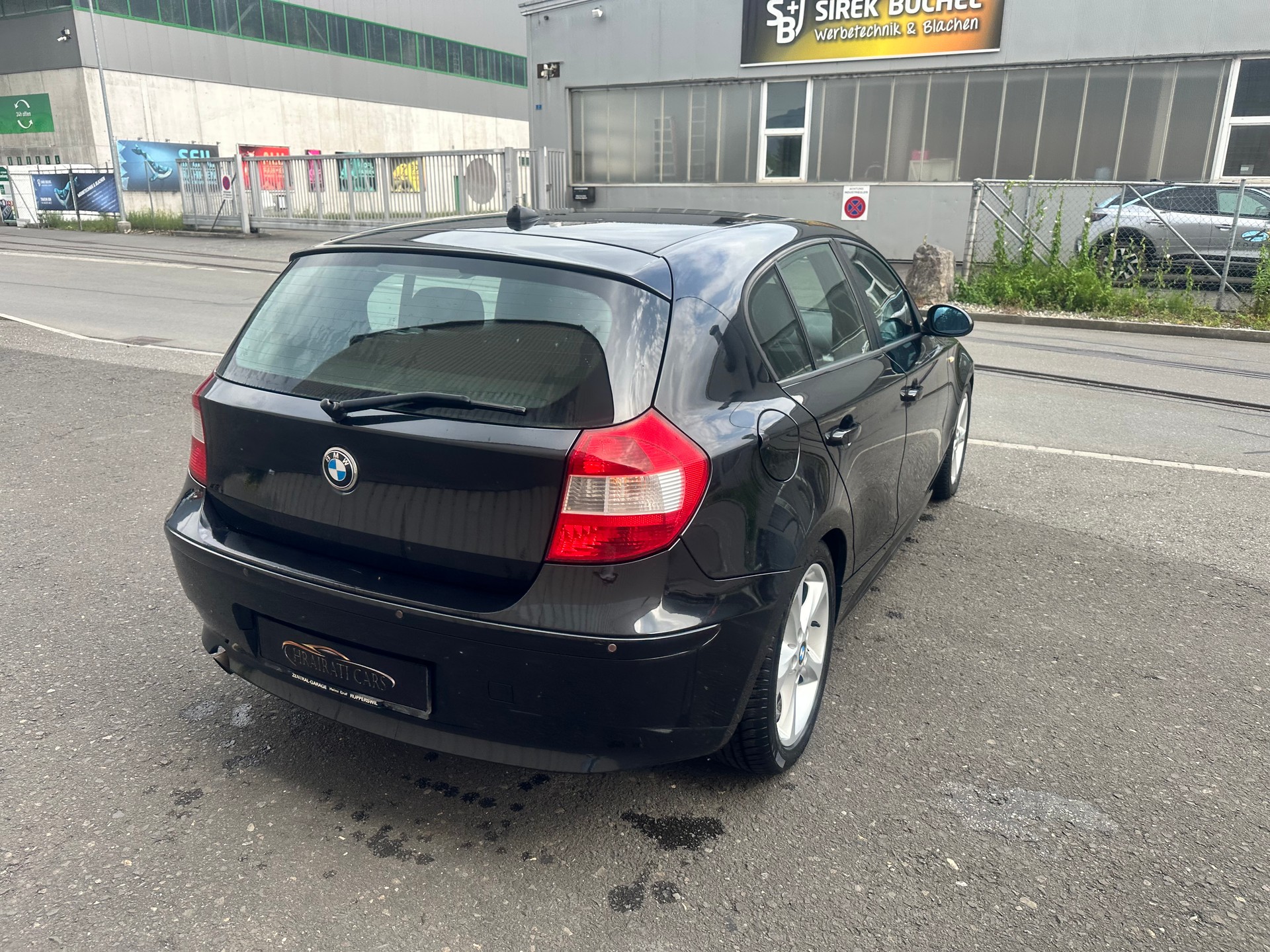 BMW 118i-image-6