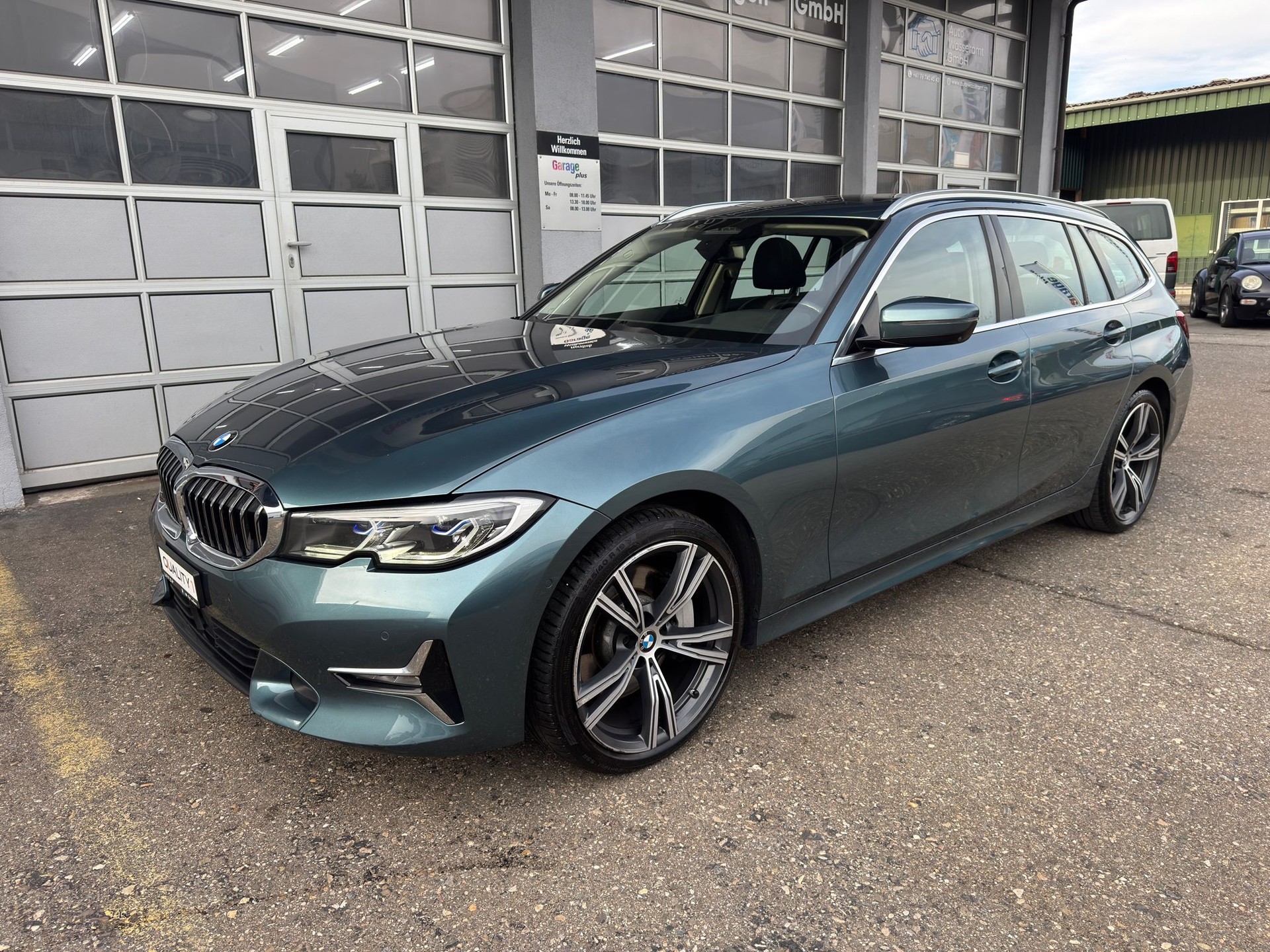 BMW 330d xDrive 48V Touring Steptronic