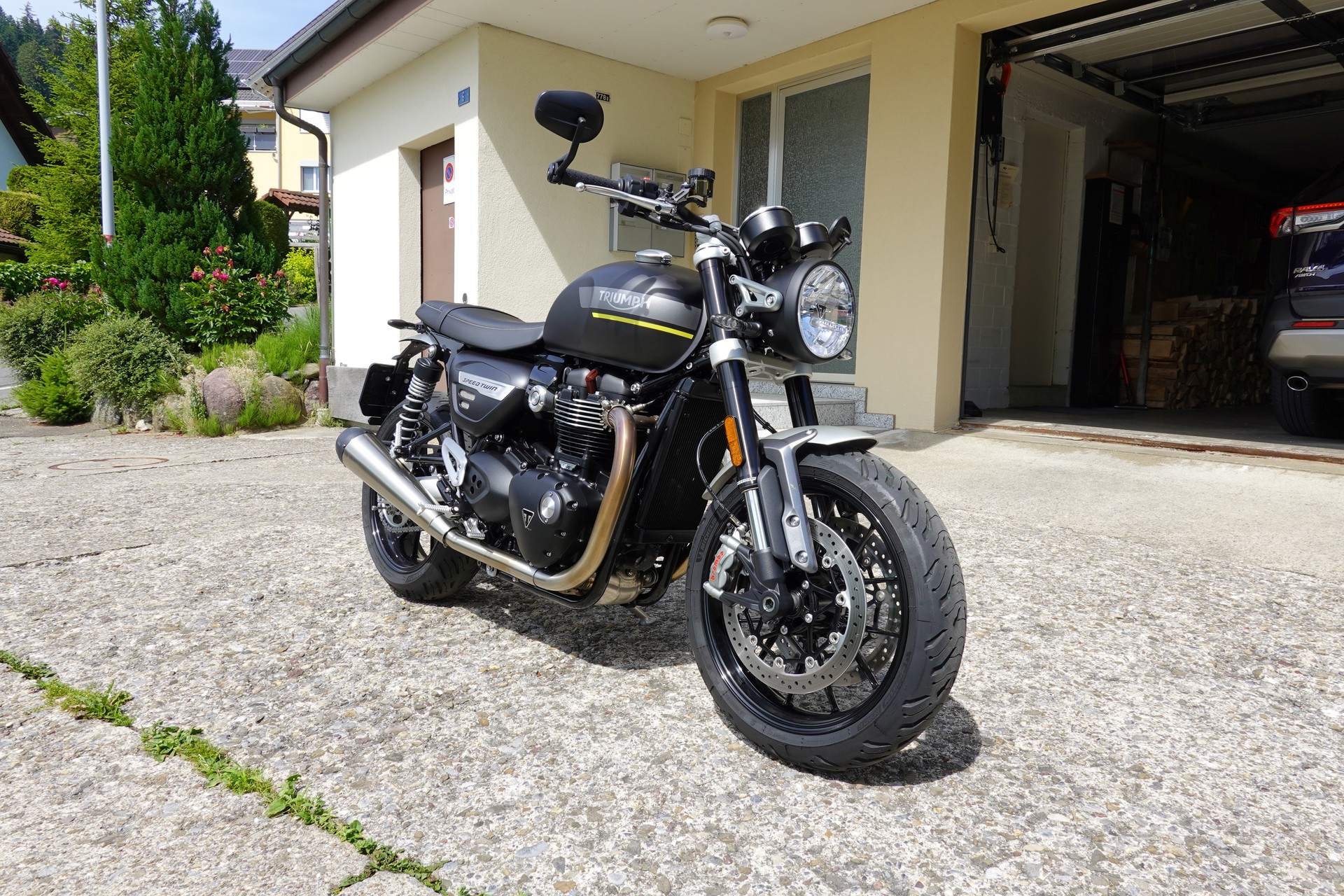 TRIUMPH Speed Twin 1200-image-6