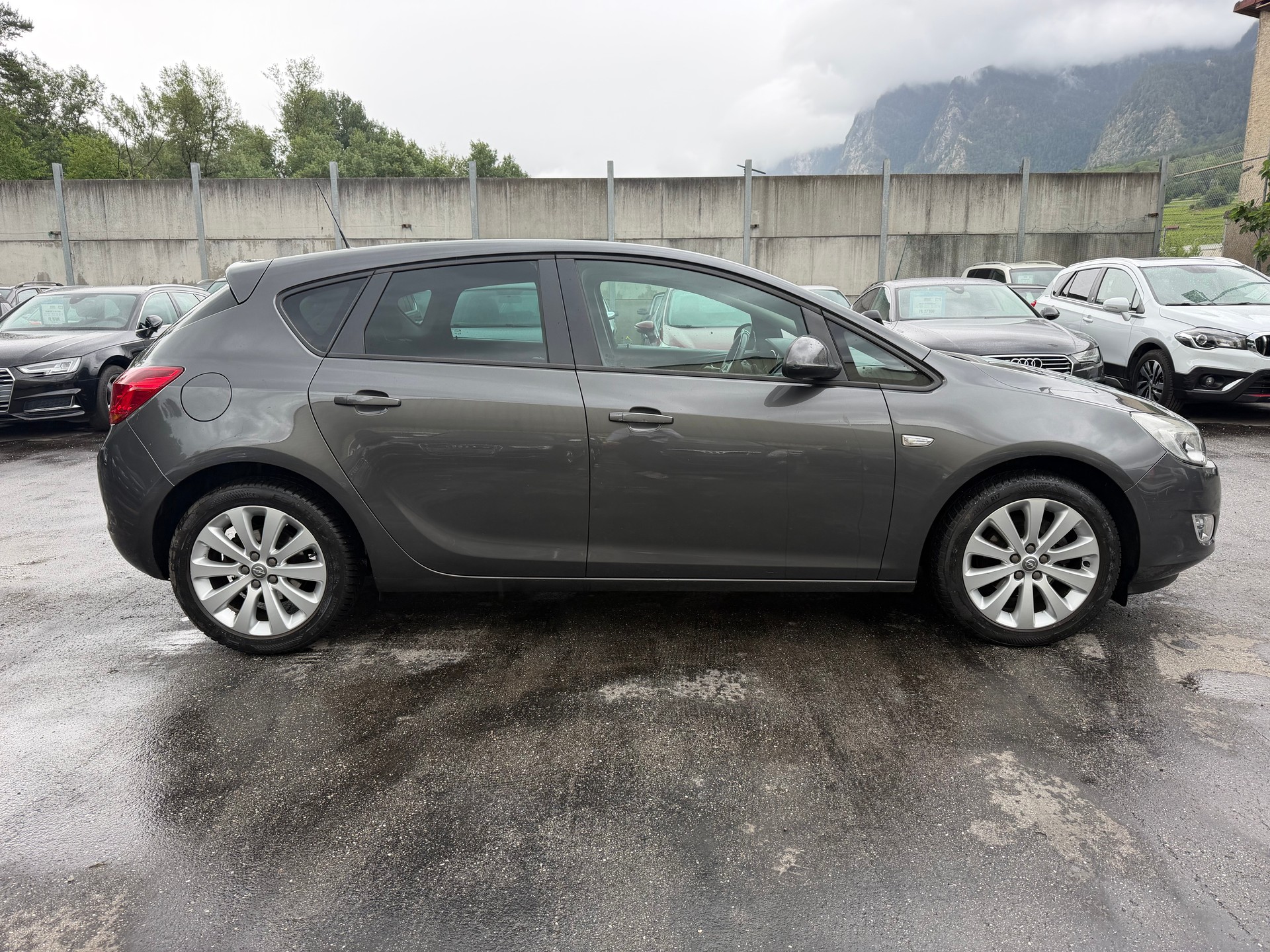 OPEL Astra 1.4i 16V Turbo-image-2