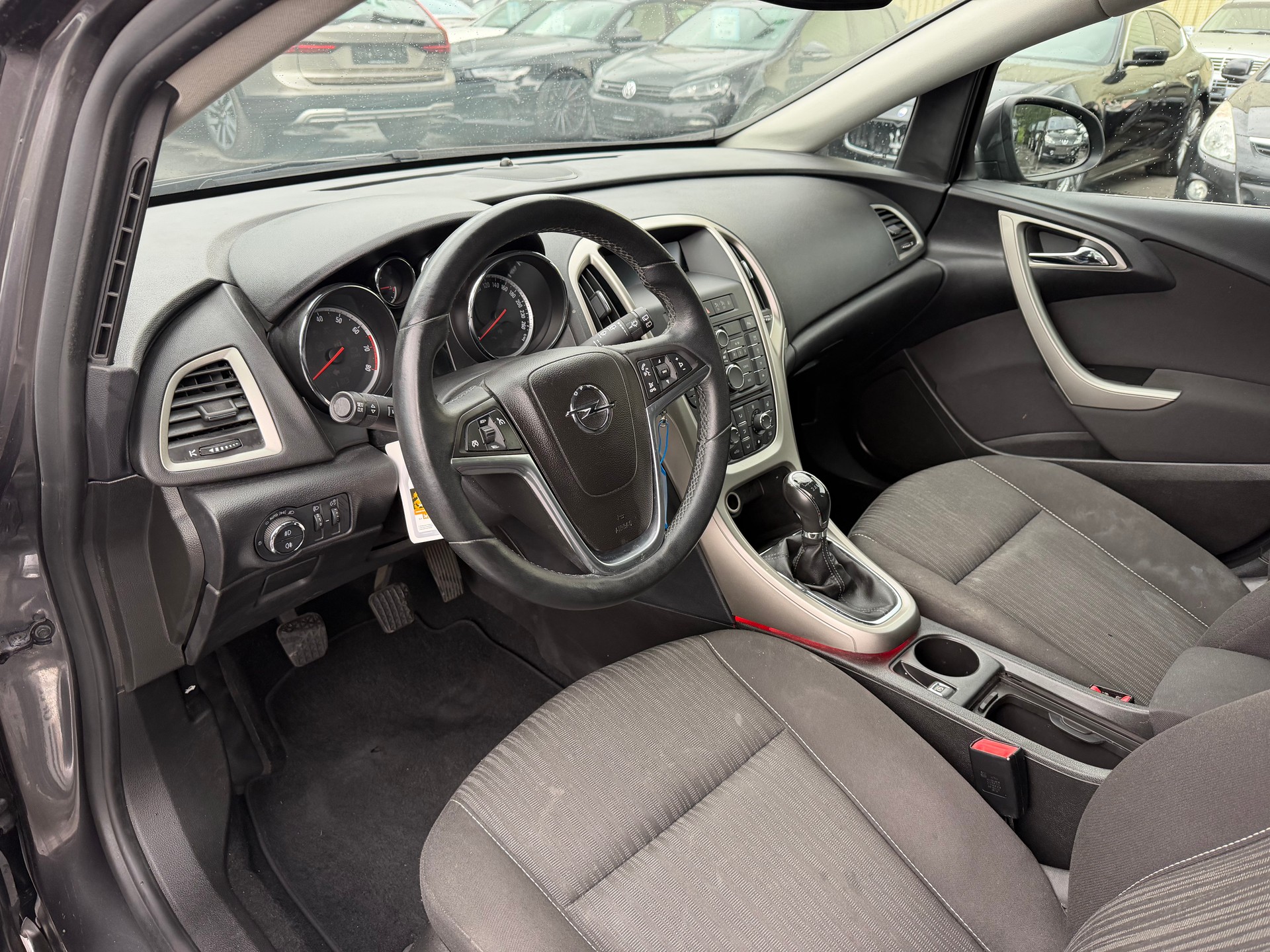 OPEL Astra 1.4i 16V Turbo-image-9