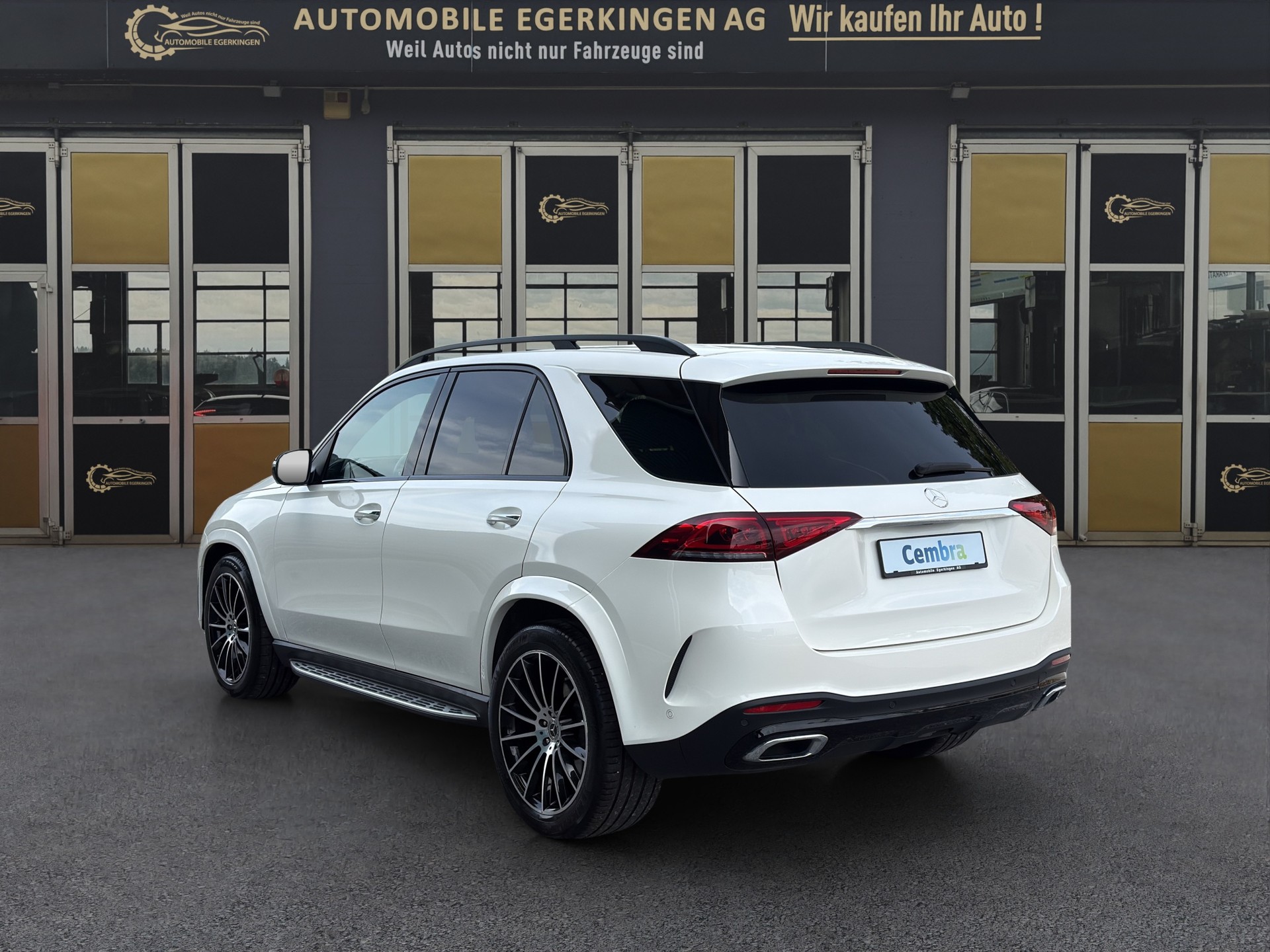 MERCEDES-BENZ GLE 300 d AMG Line 4matic-image-6