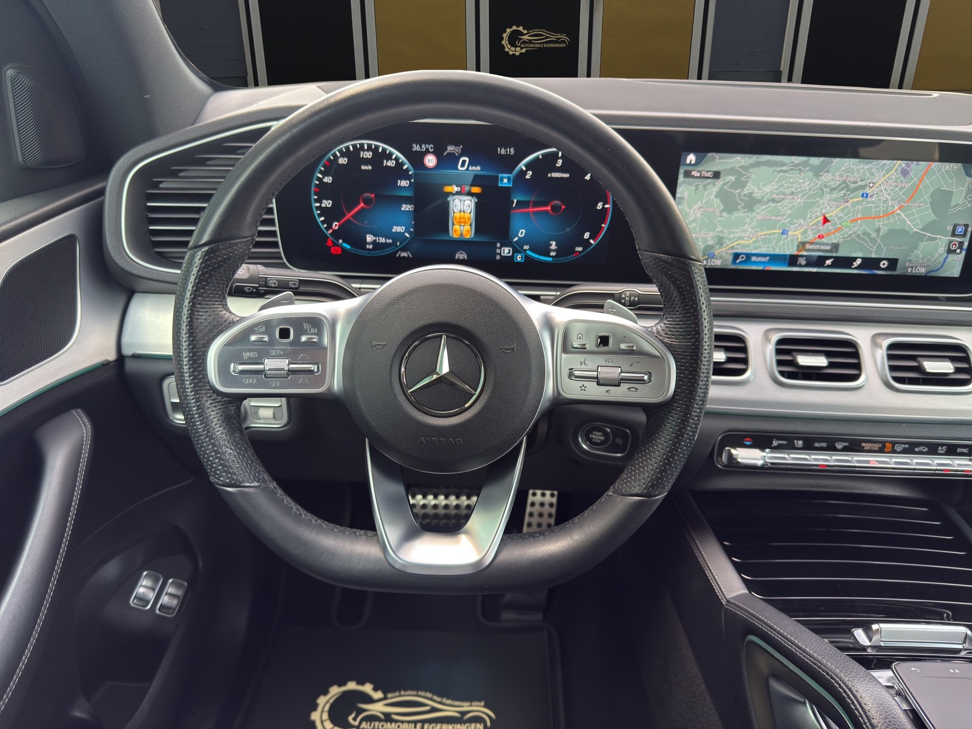 MERCEDES-BENZ GLE 300 d AMG Line 4matic-image-11