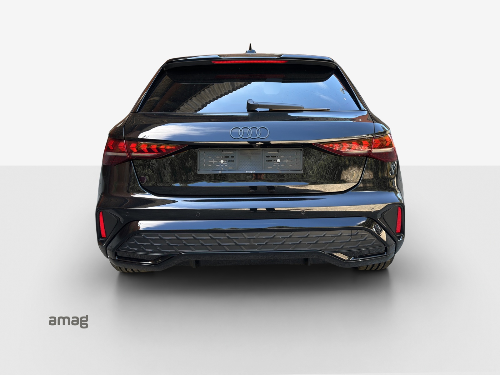 AUDI A3 Sportback TFSI e 200 kW S line S tronic-showroom-element-3