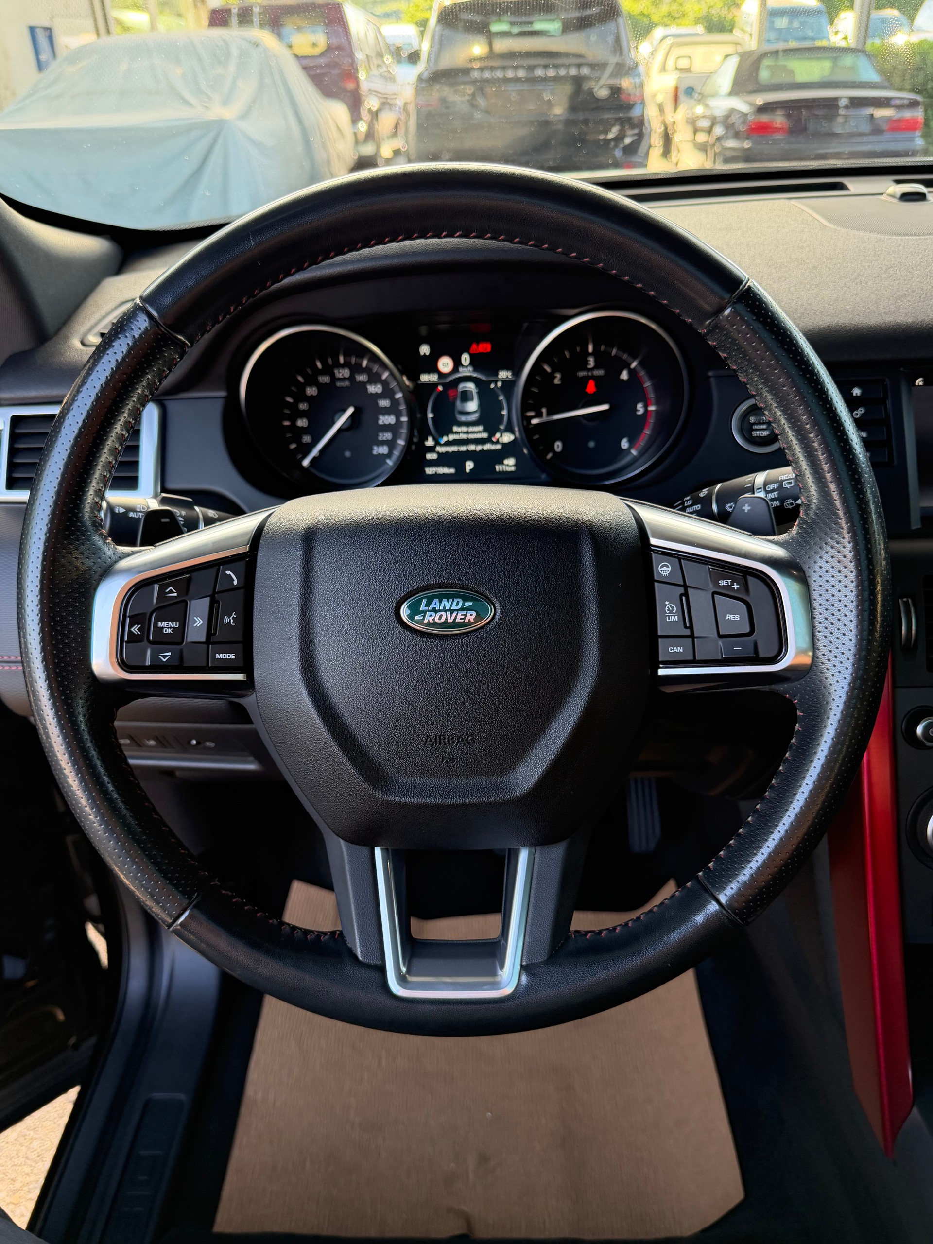 LAND ROVER Discovery Sport 2.0 SD4 Dynamic AT9-image-10