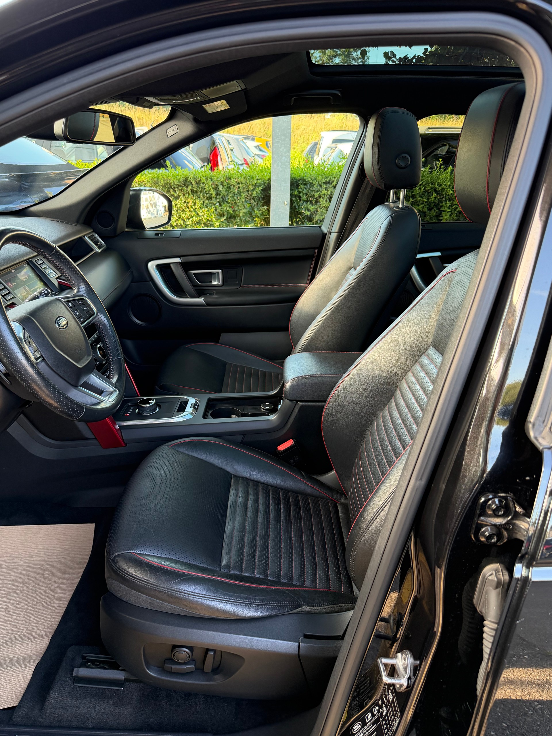 LAND ROVER Discovery Sport 2.0 SD4 Dynamic AT9-image-8