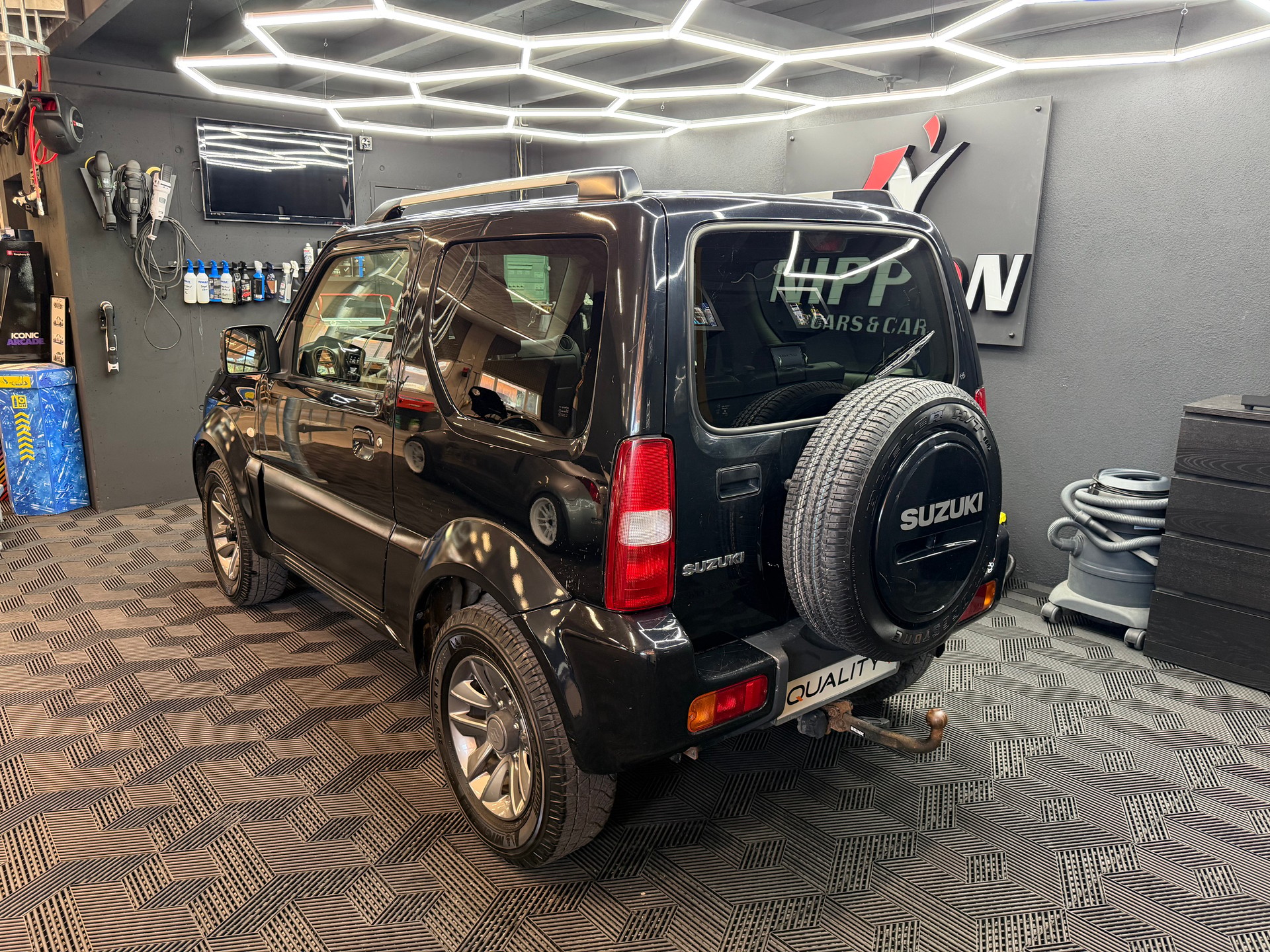 SUZUKI Jimny 1.3 16V Compact+-showroom-element-3
