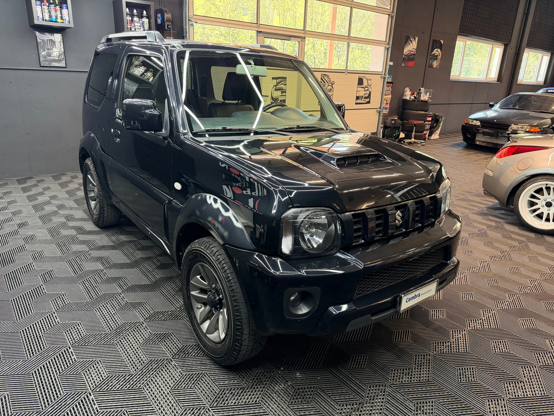 SUZUKI Jimny 1.3 16V Compact+-showroom-element-1