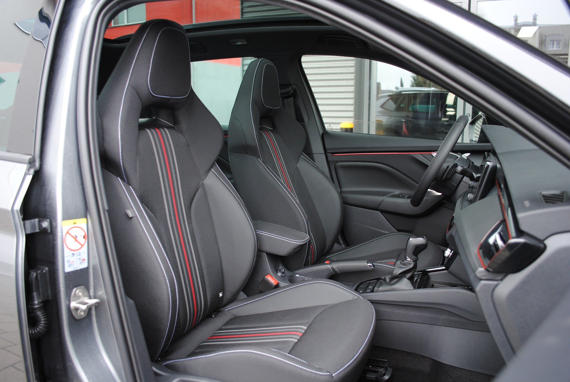 SKODA Kamiq 1.5 TSI Monte Carlo DSG-image-13