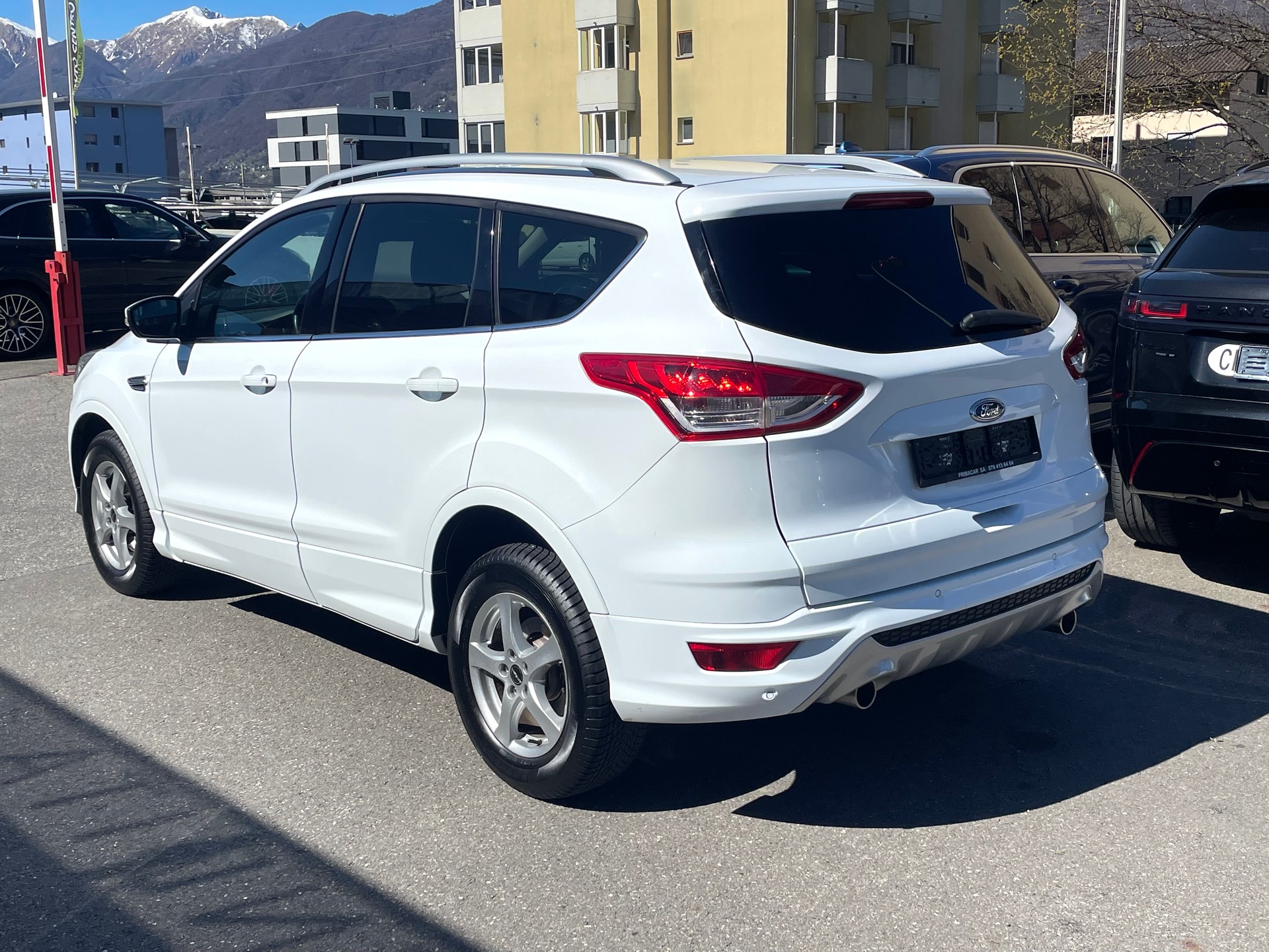 FORD Kuga 2.0 TDCi Carving 4WD PowerShift-image-6
