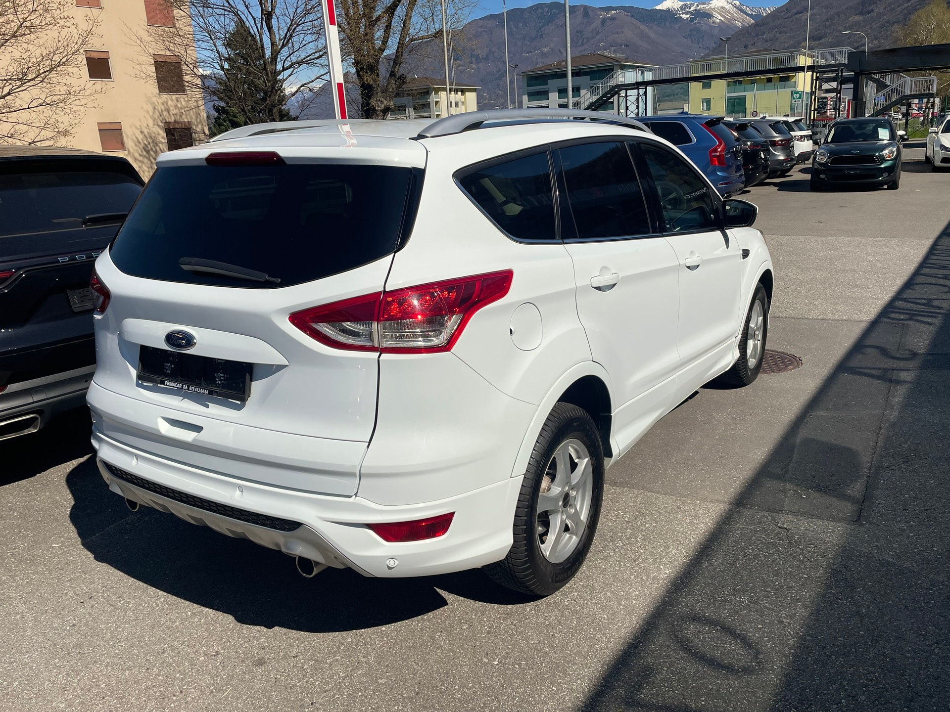 FORD Kuga 2.0 TDCi Carving 4WD PowerShift-image-8