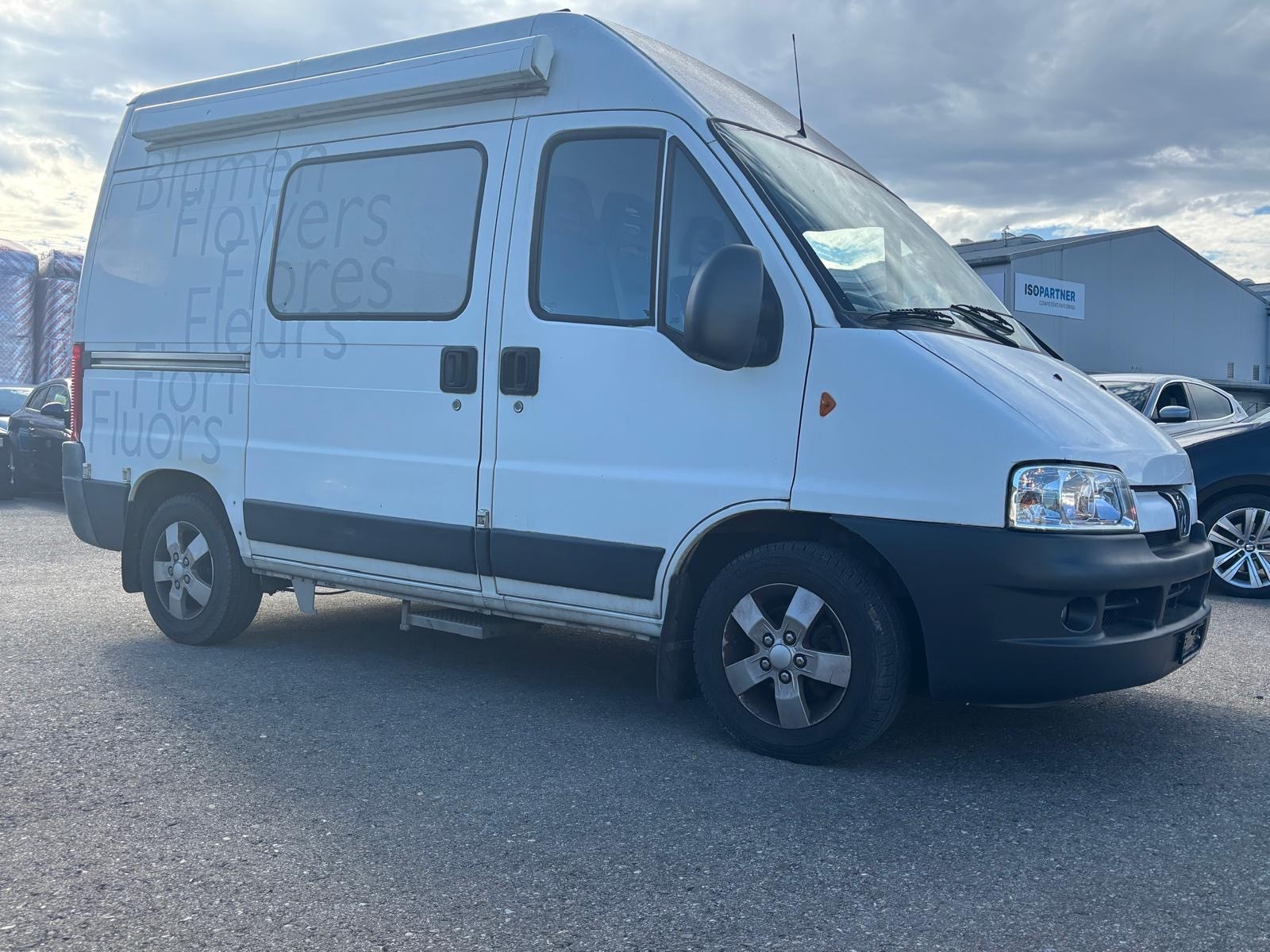 PEUGEOT 2.0-image-1