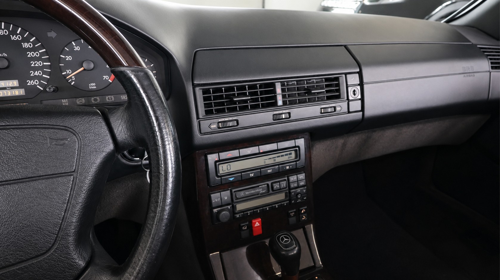 MERCEDES-BENZ SL 320-image-10
