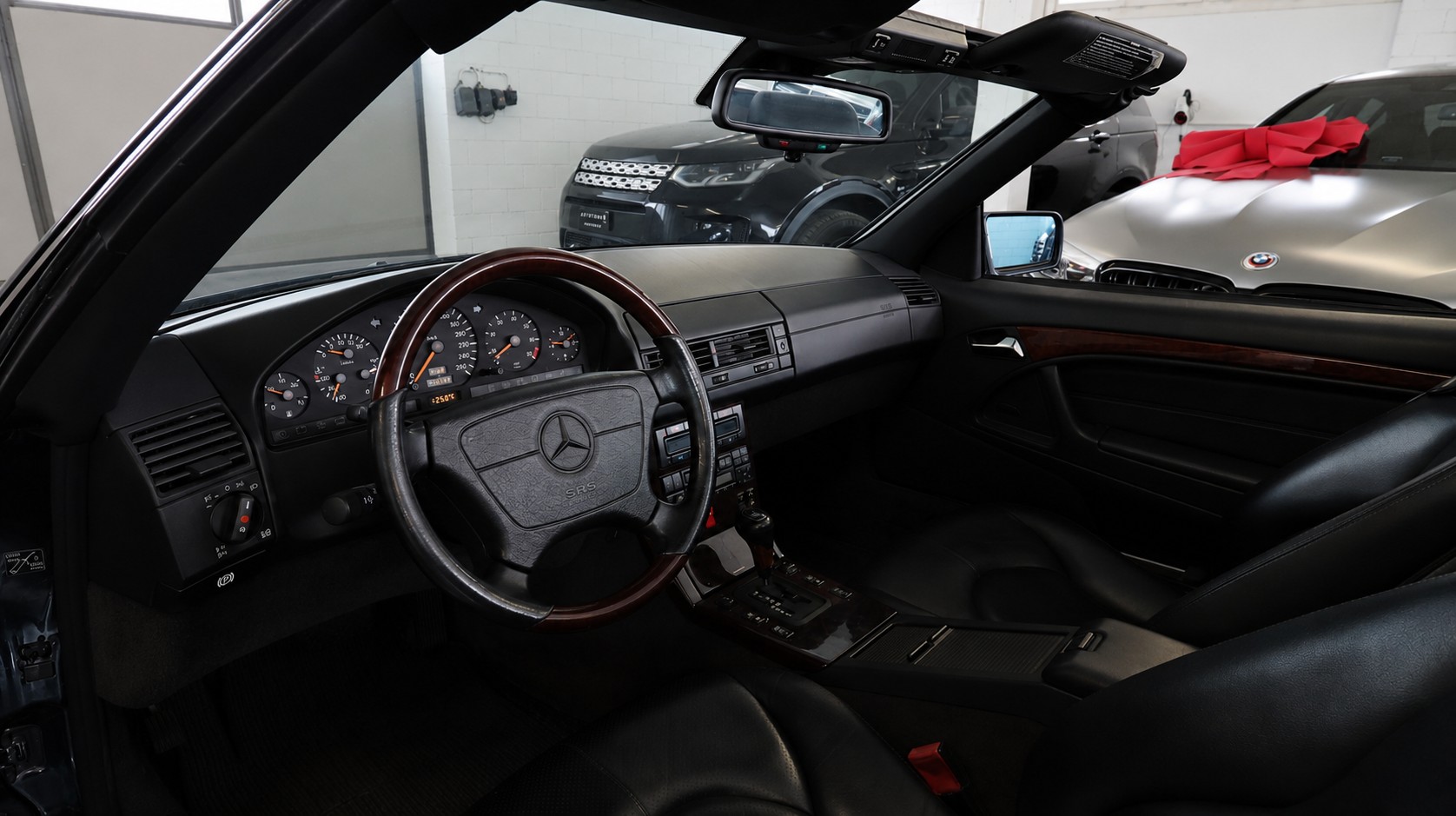 MERCEDES-BENZ SL 320-image-5