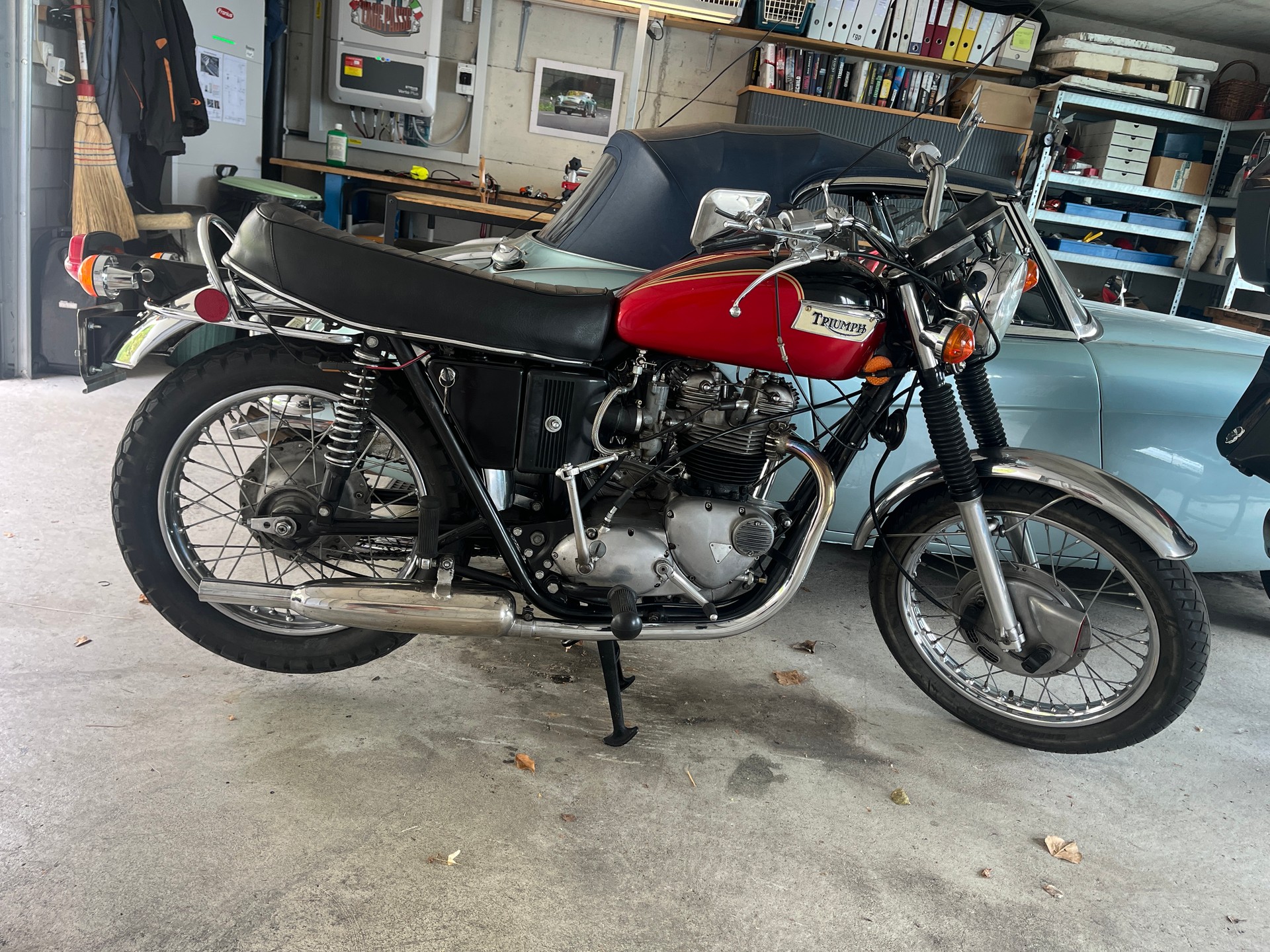 TRIUMPH T120 RV-image-0