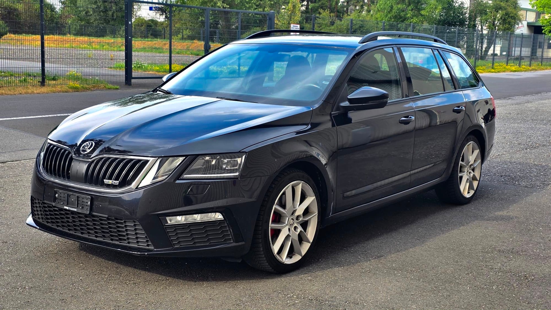 SKODA Octavia Combi 2.0 TDI RS 4x4 DSG-image-1