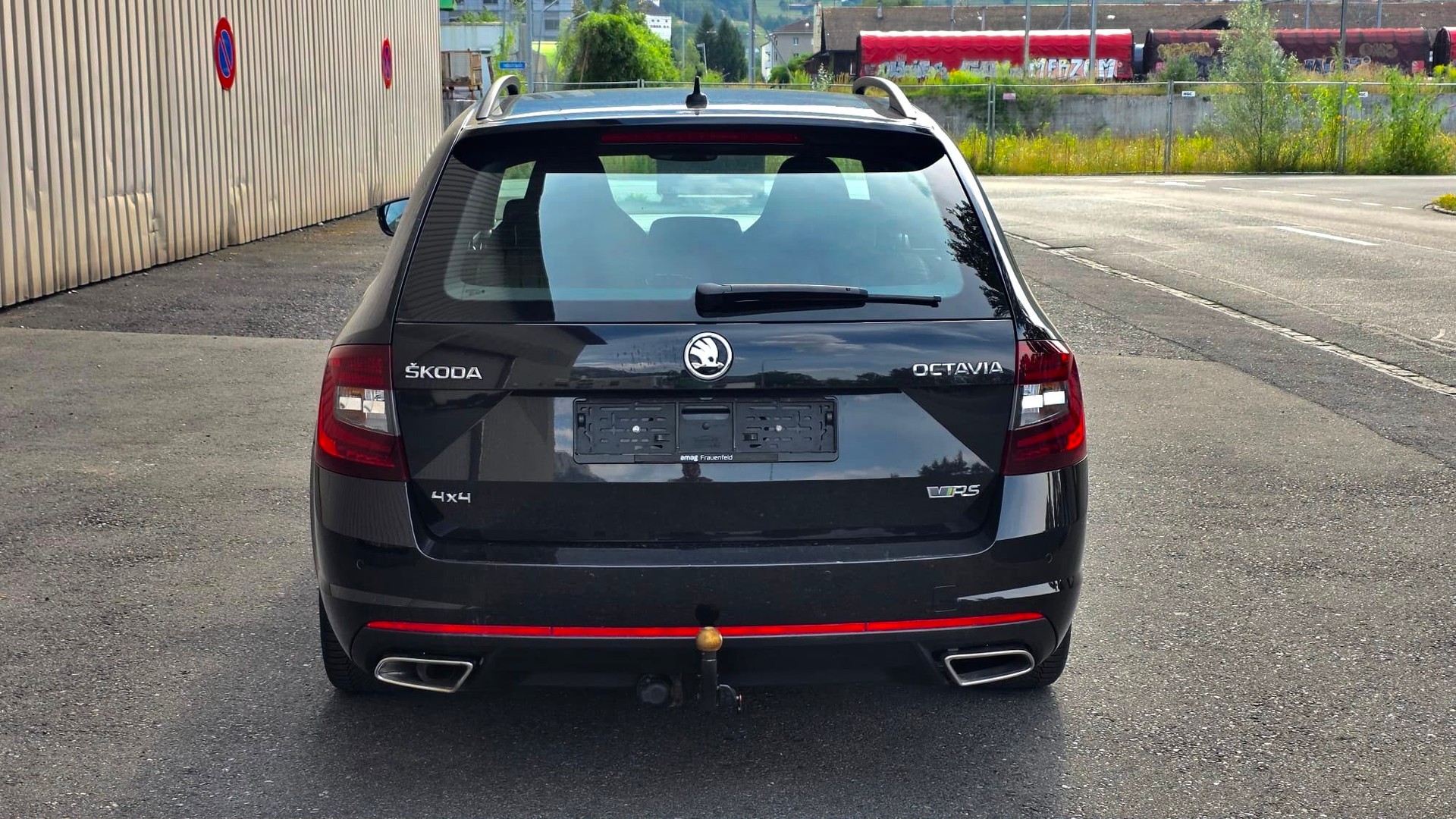 SKODA Octavia Combi 2.0 TDI RS 4x4 DSG-image-3