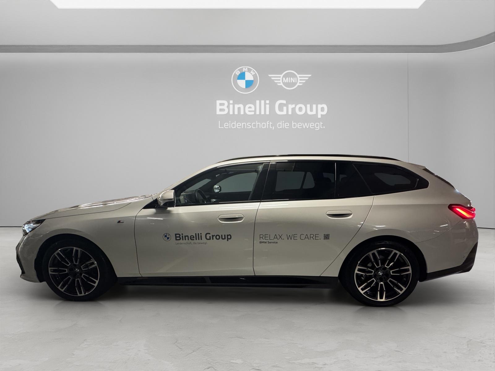 BMW 520d xDrive Touring-showroom-element-1