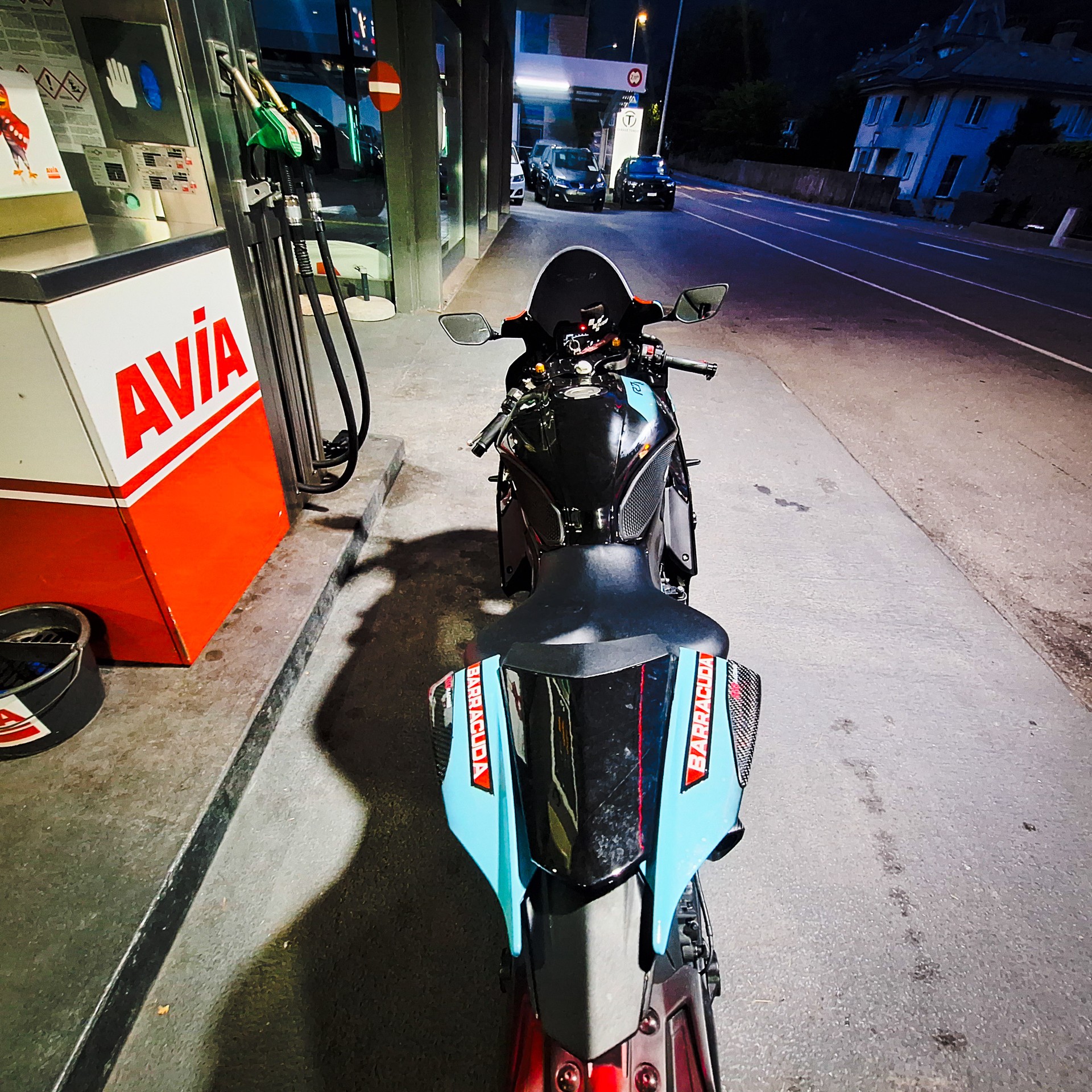 YAMAHA YZF-R7-image-2
