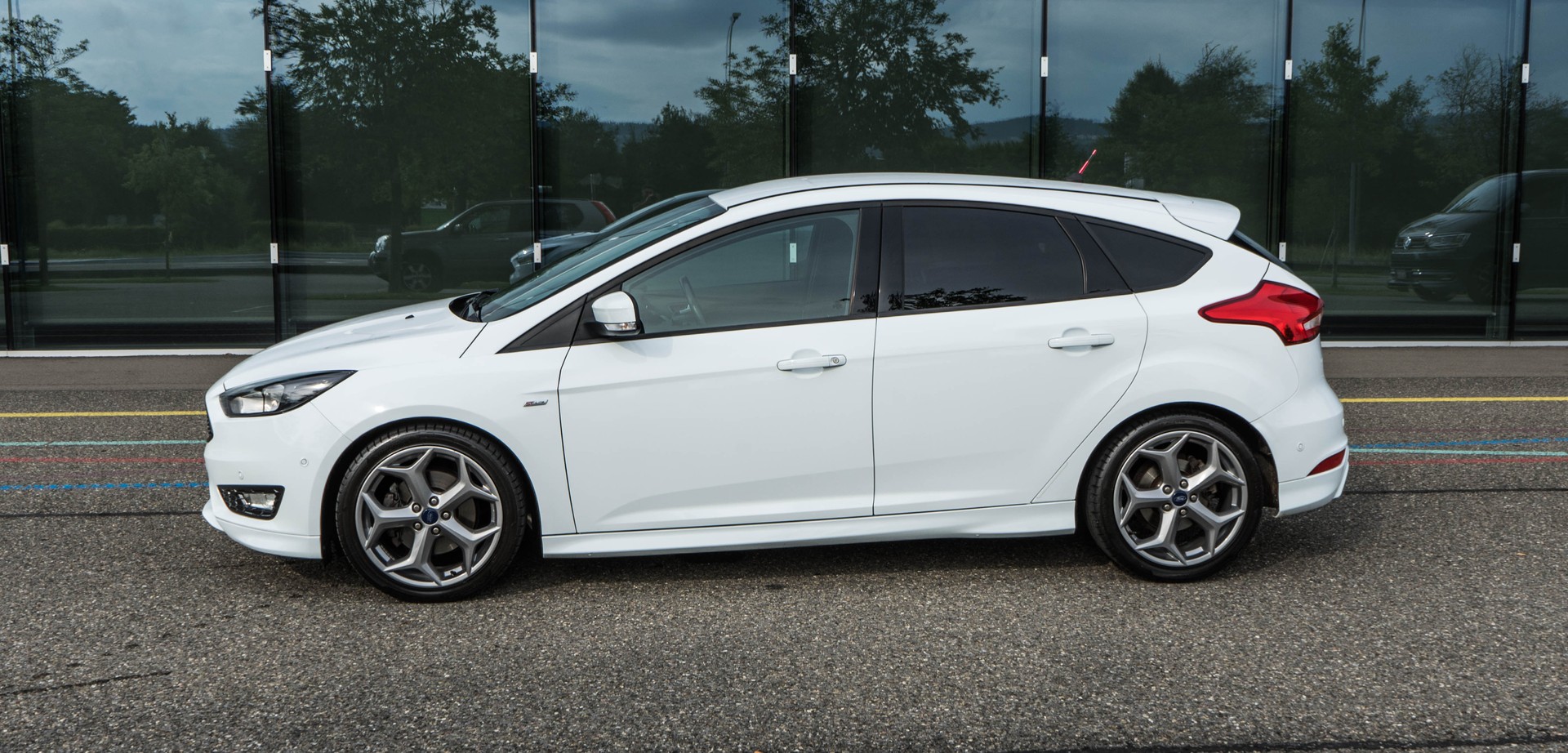 FORD Focus 1.5 SCTi ST Line Automatic-showroom-element-3