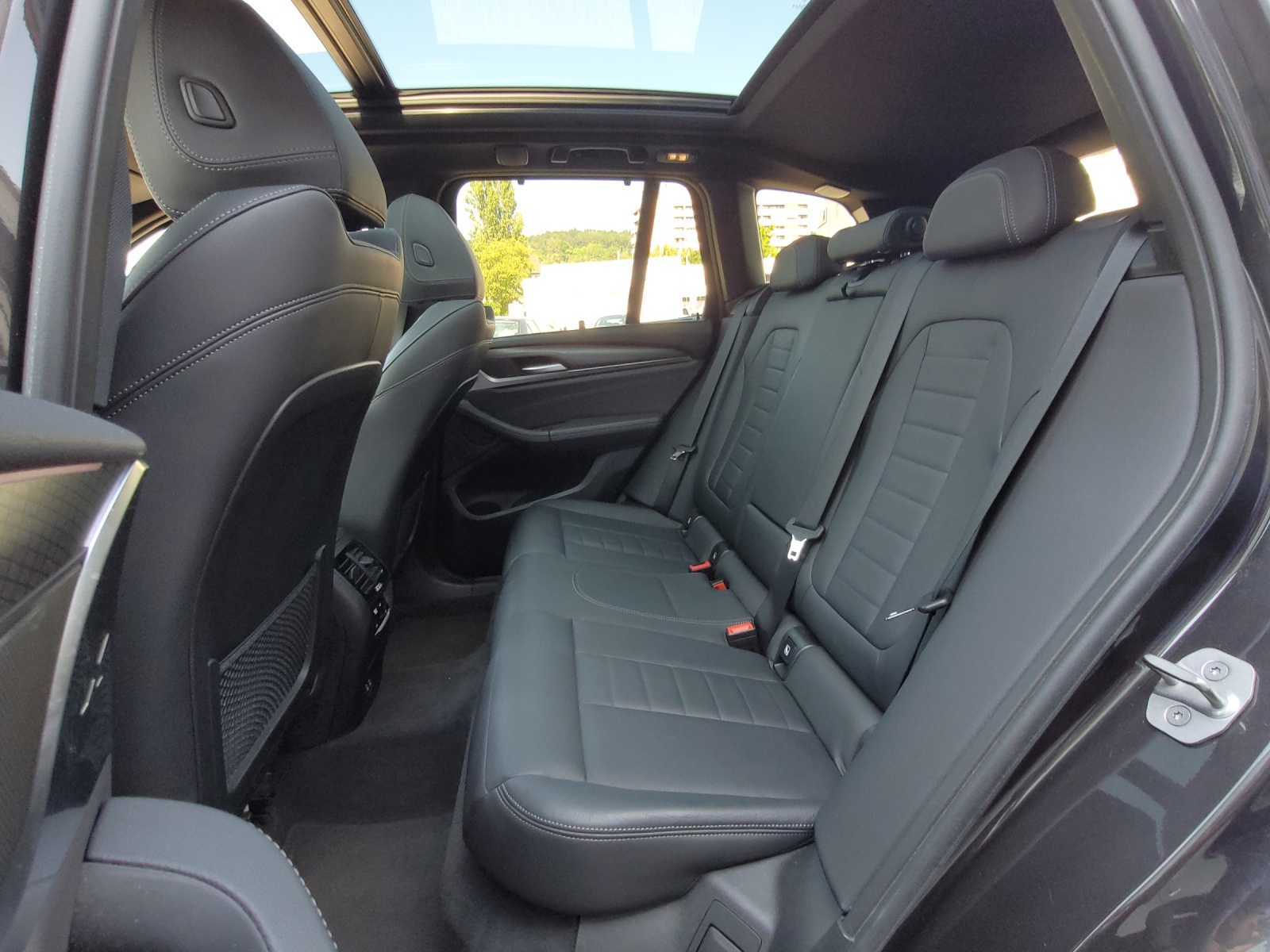 BMW X3 20d xDrive M AERODYNAMIKPAKET-image-19