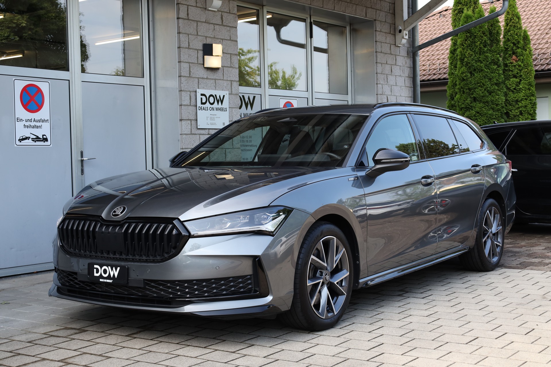 SKODA Superb Combi 2.0 TDi Sportline 4x4 DSG-showroom-element-2