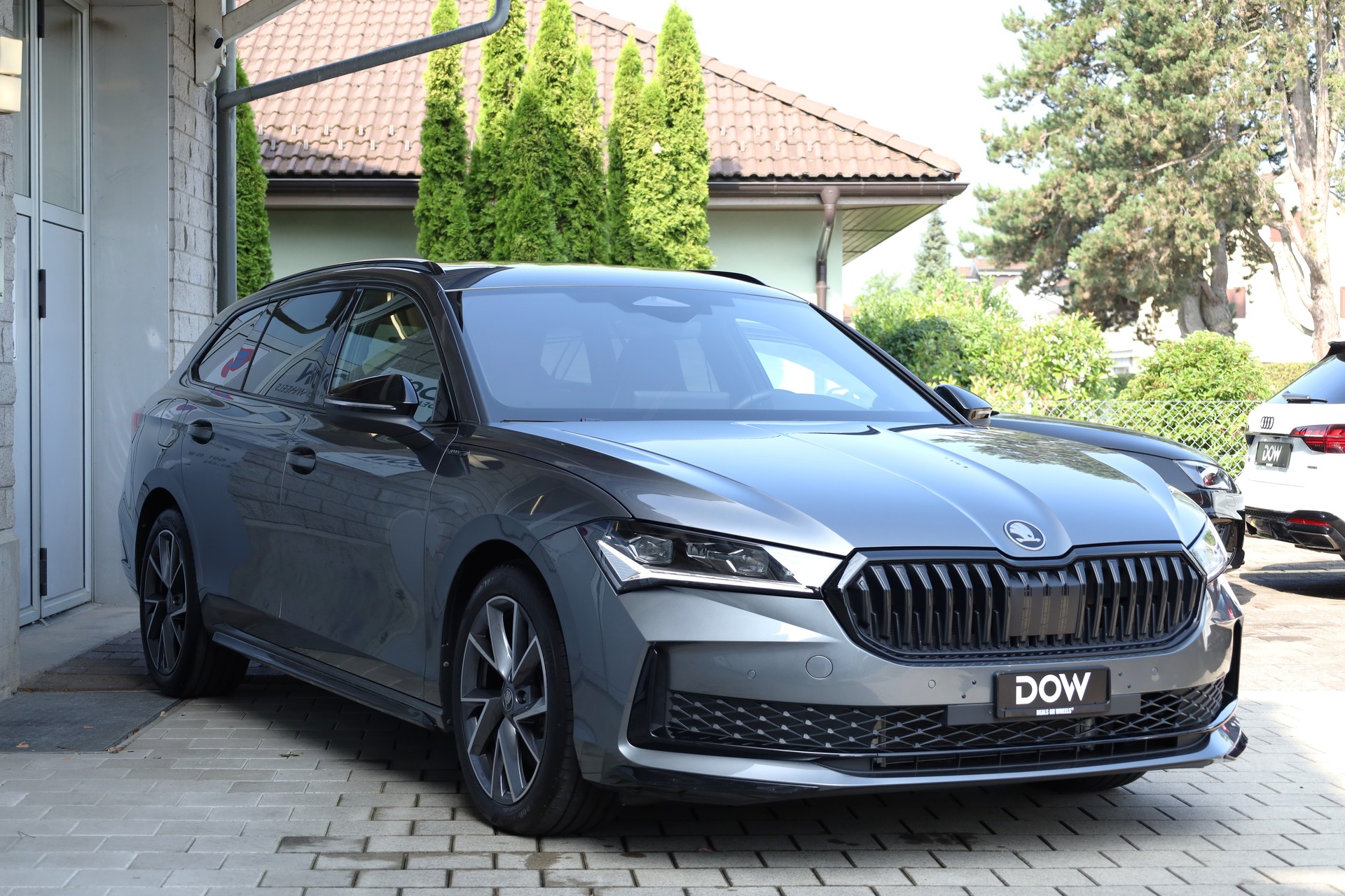 SKODA Superb Combi 2.0 TDi Sportline 4x4 DSG-showroom-element-1