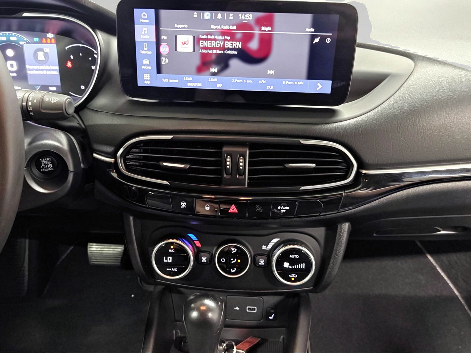 FIAT Tipo Hybrid 1.5 Cross-image-10
