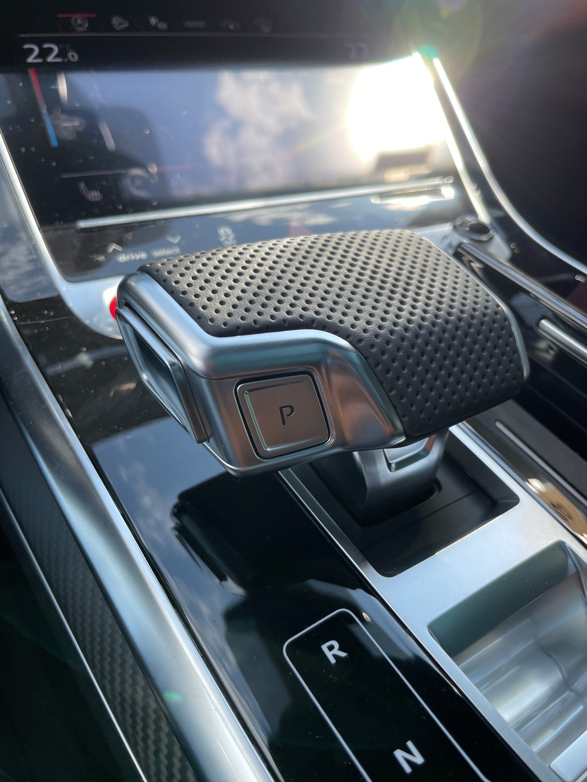 AUDI SQ7 TFSI quattro tiptronic-image-26