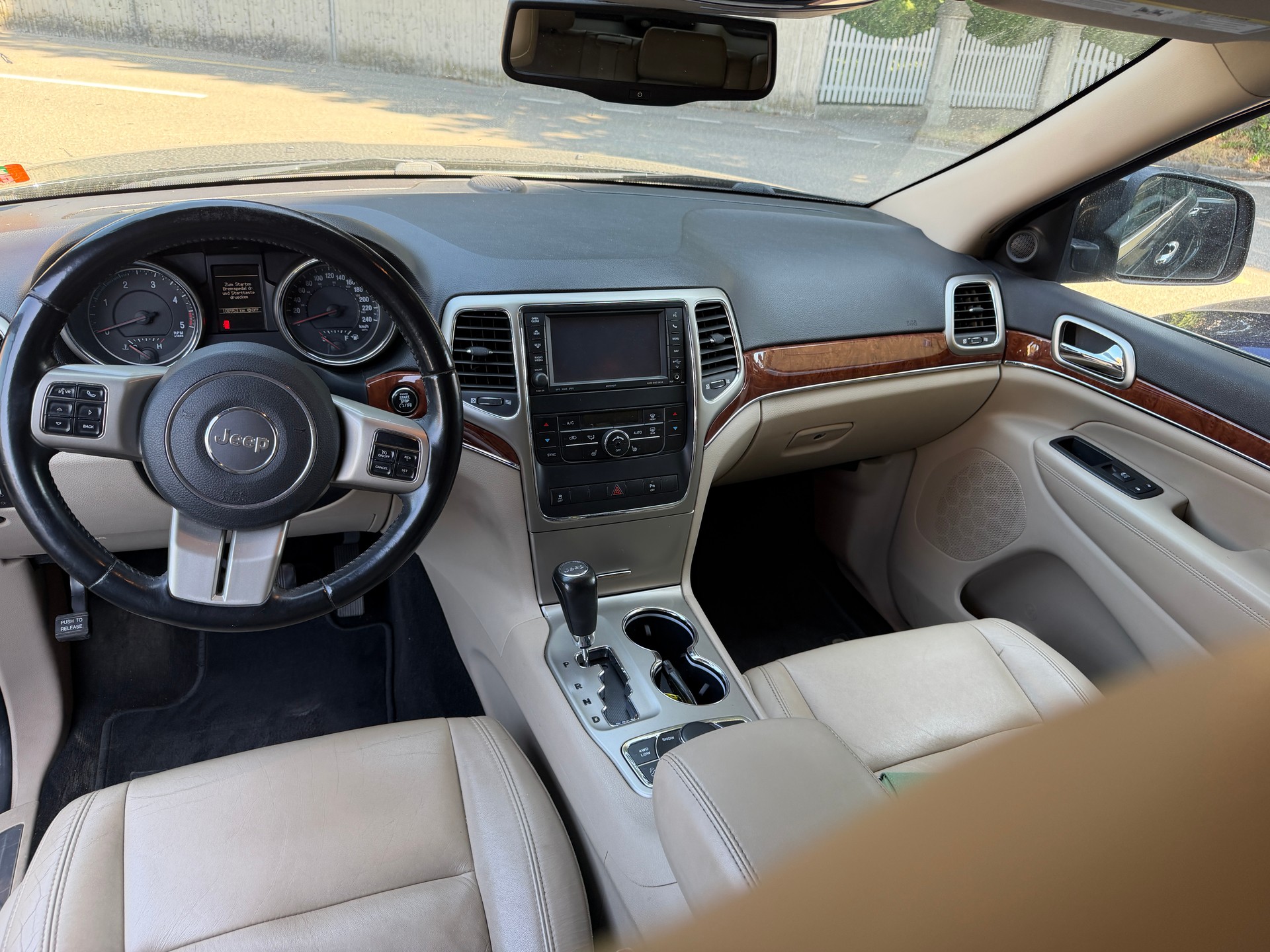 JEEP Grand Cherokee 3.0 CRD Limited Automatic-image-7