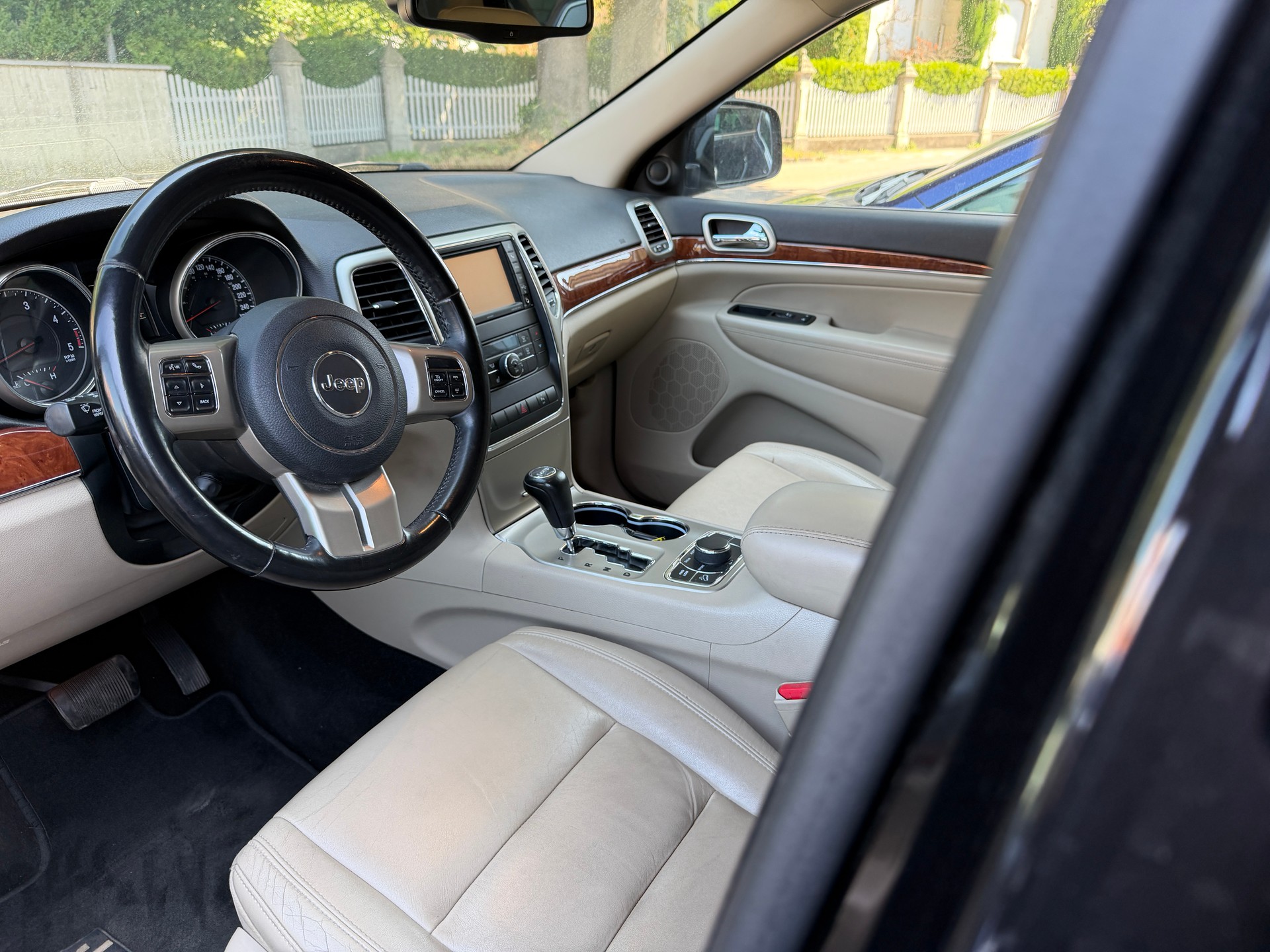 JEEP Grand Cherokee 3.0 CRD Limited Automatic-image-5