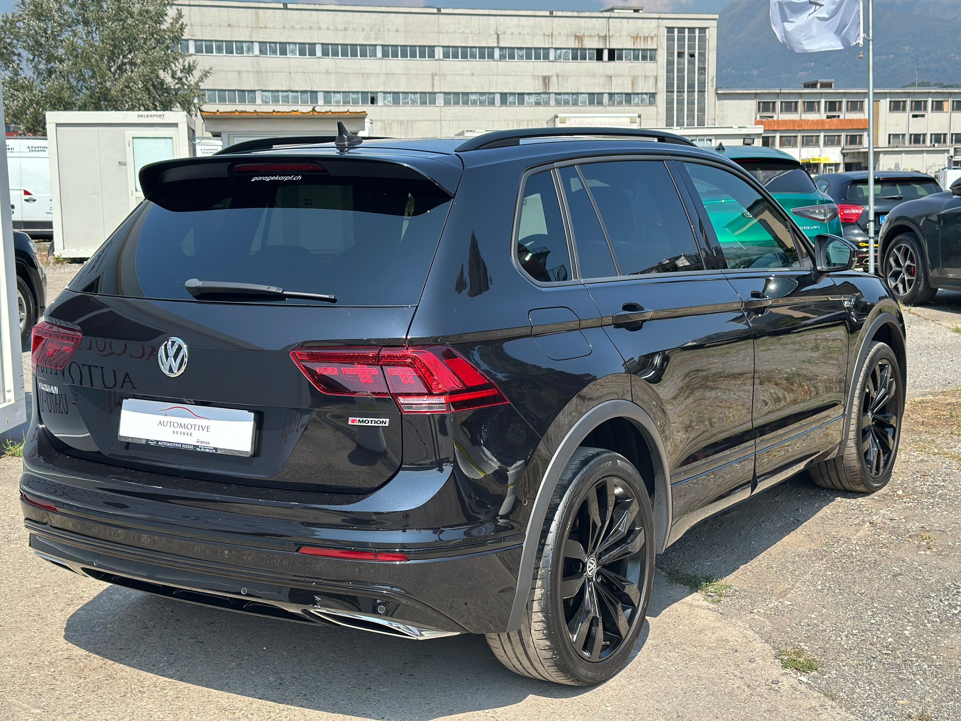 VW Tiguan 2.0 TDI SCR Highline 4Motion DSG-image-4