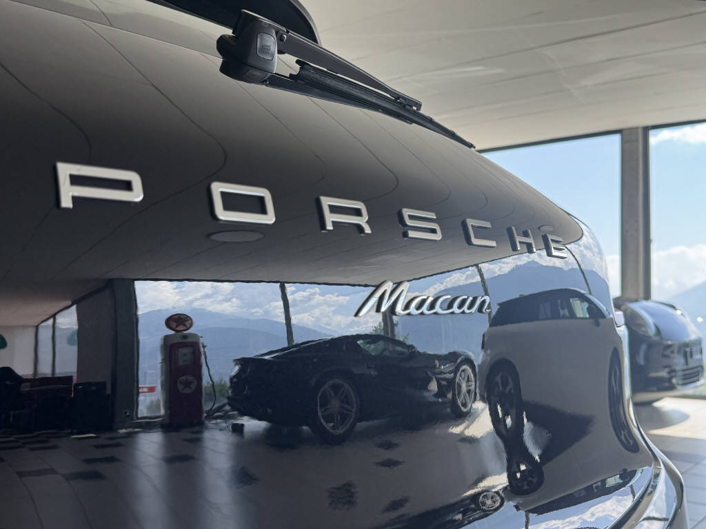 PORSCHE Macan 2.0-image-29