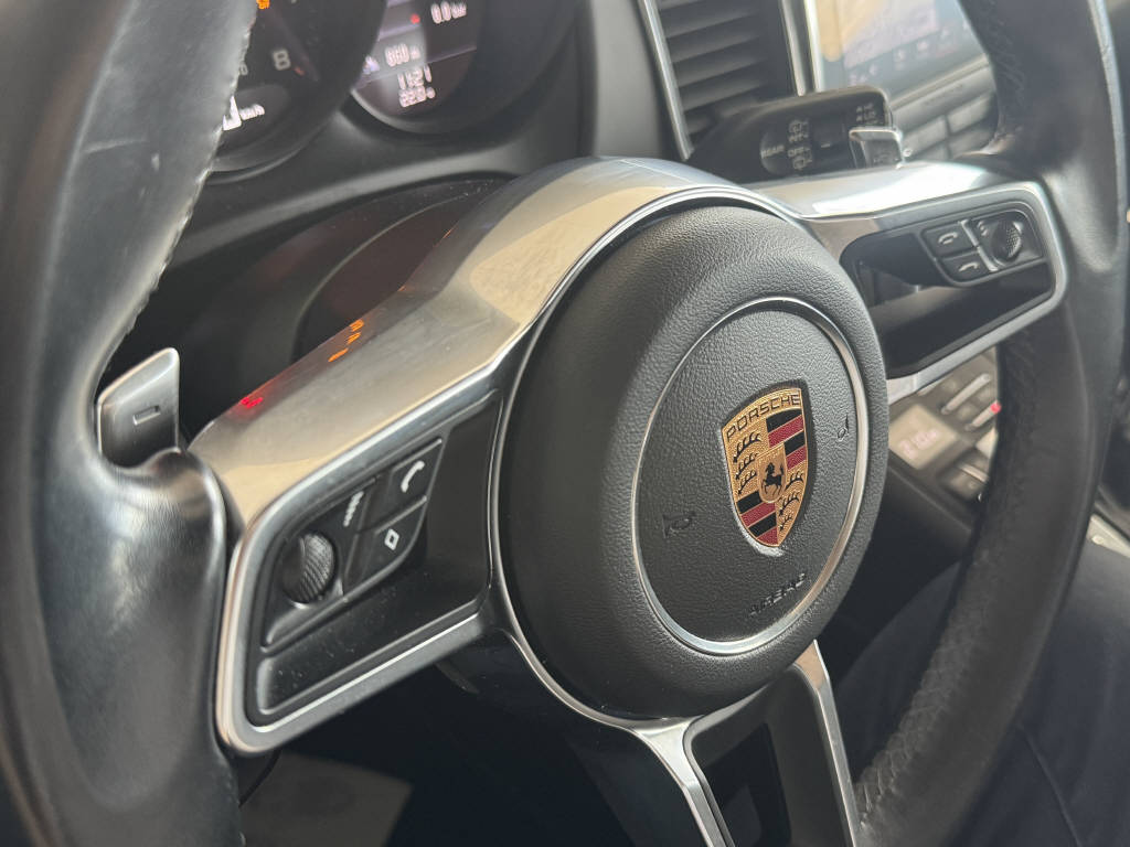 PORSCHE Macan 2.0-image-14