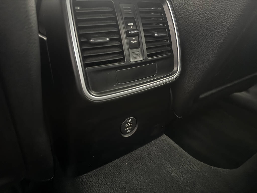 PORSCHE Macan 2.0-image-22