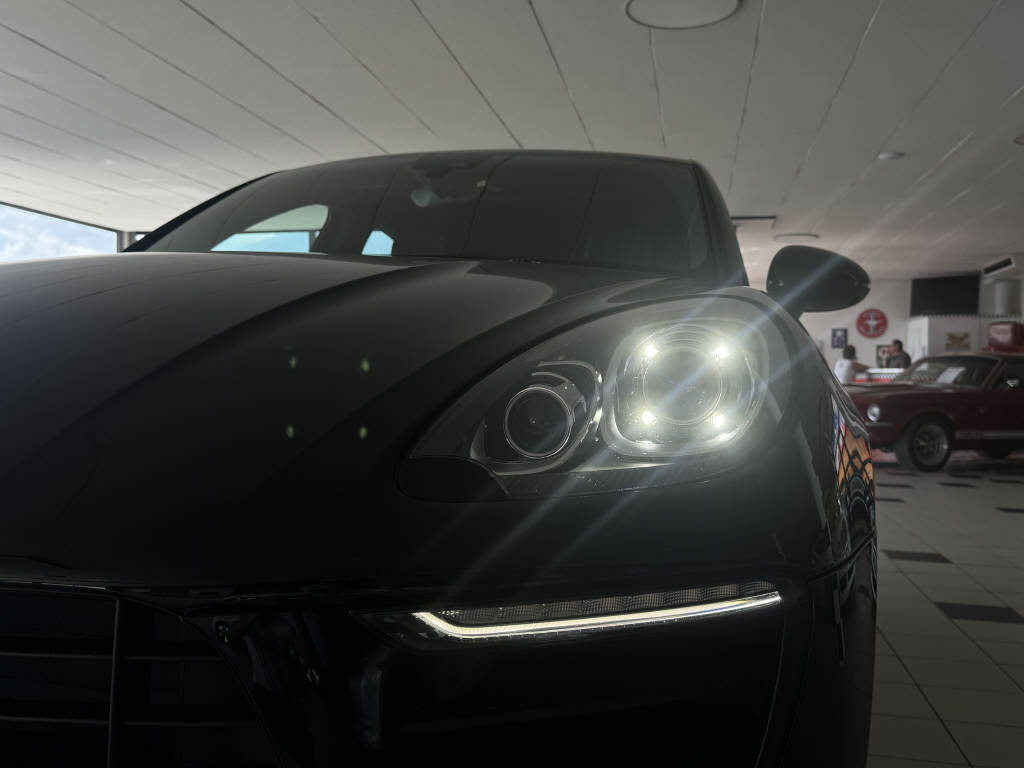 PORSCHE Macan 2.0-image-6
