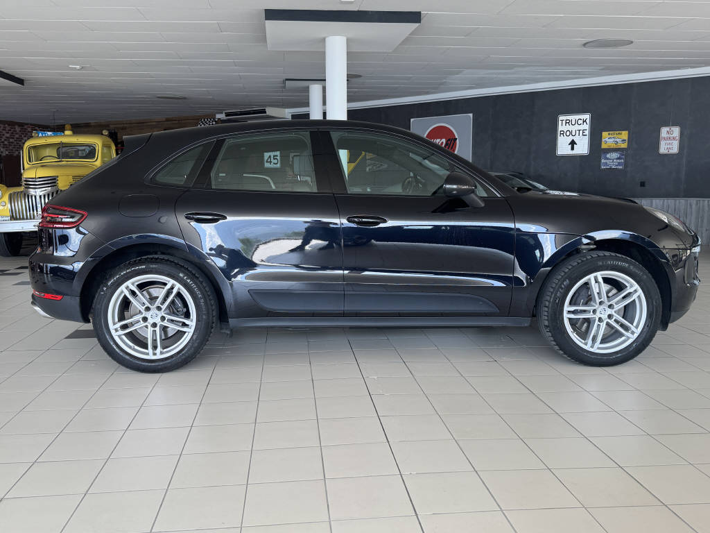 PORSCHE Macan 2.0-image-4