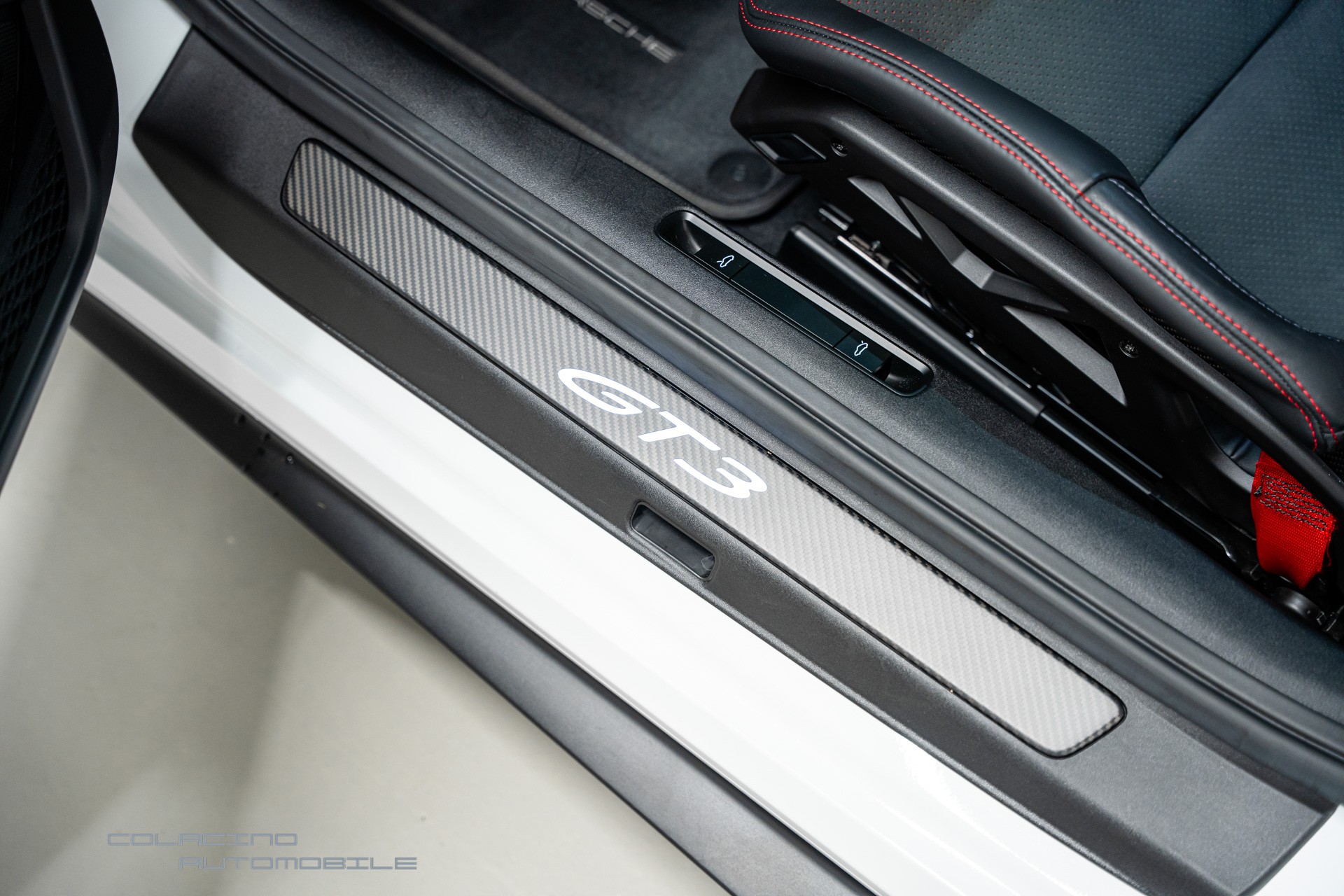 PORSCHE 911 Carrera GT3 PDK-image-19
