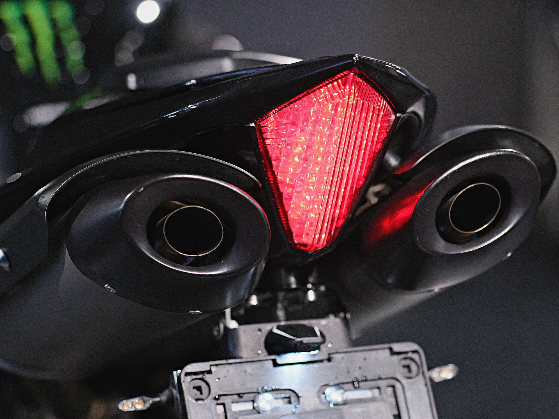 YAMAHA YZF-R1-image-9
