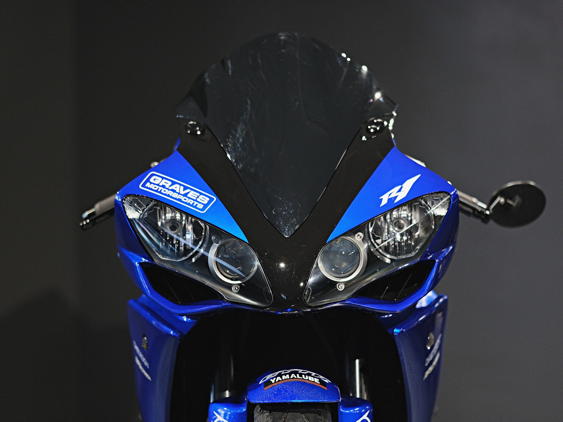 YAMAHA YZF-R1-image-5