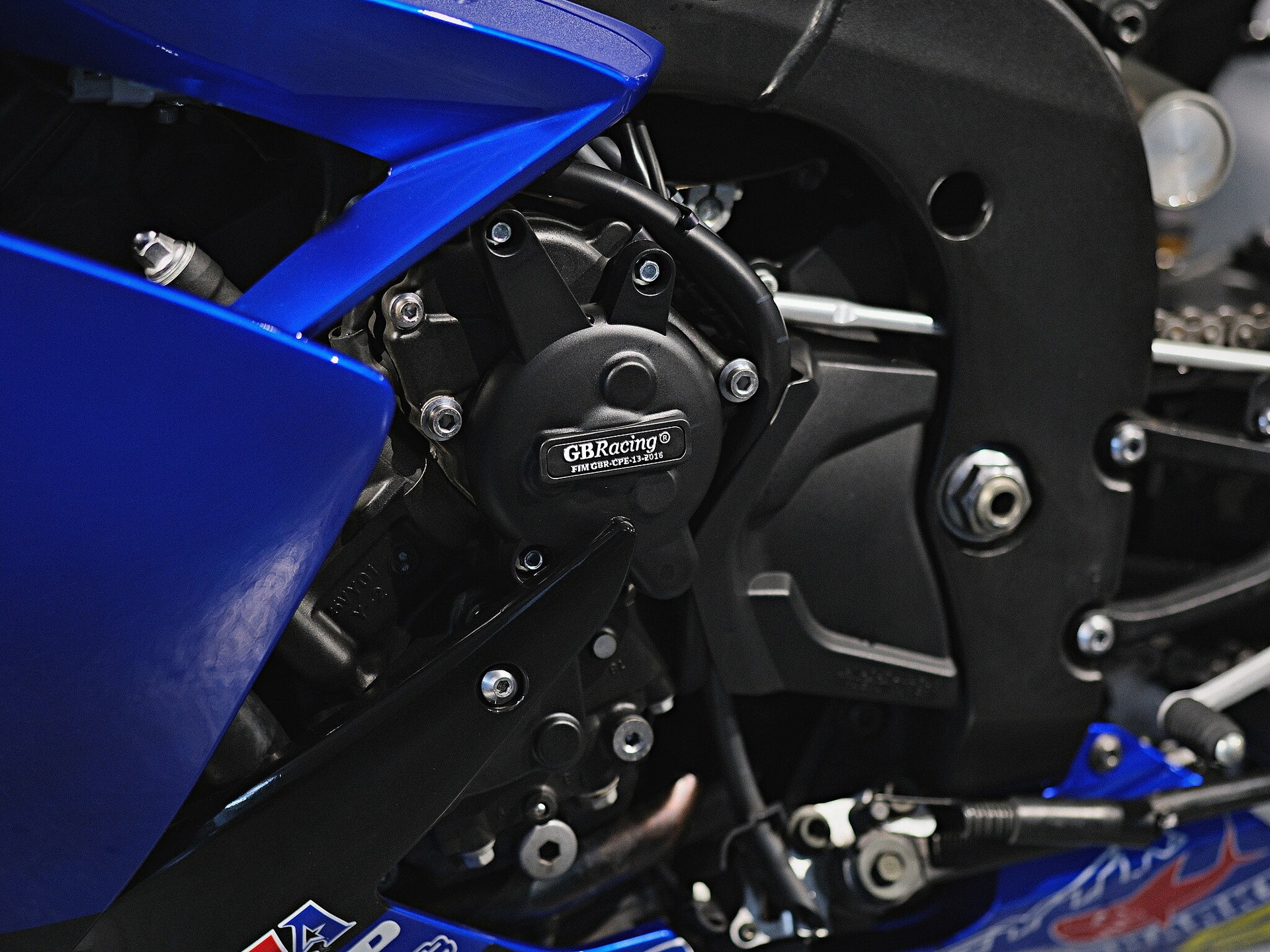YAMAHA YZF-R1-image-8