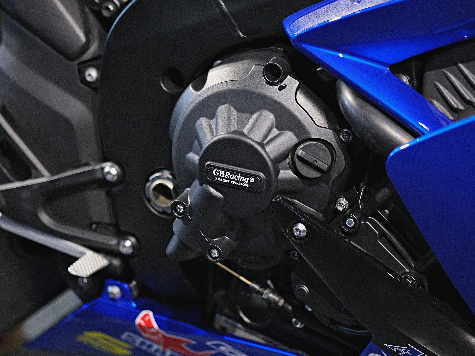YAMAHA YZF-R1-image-7